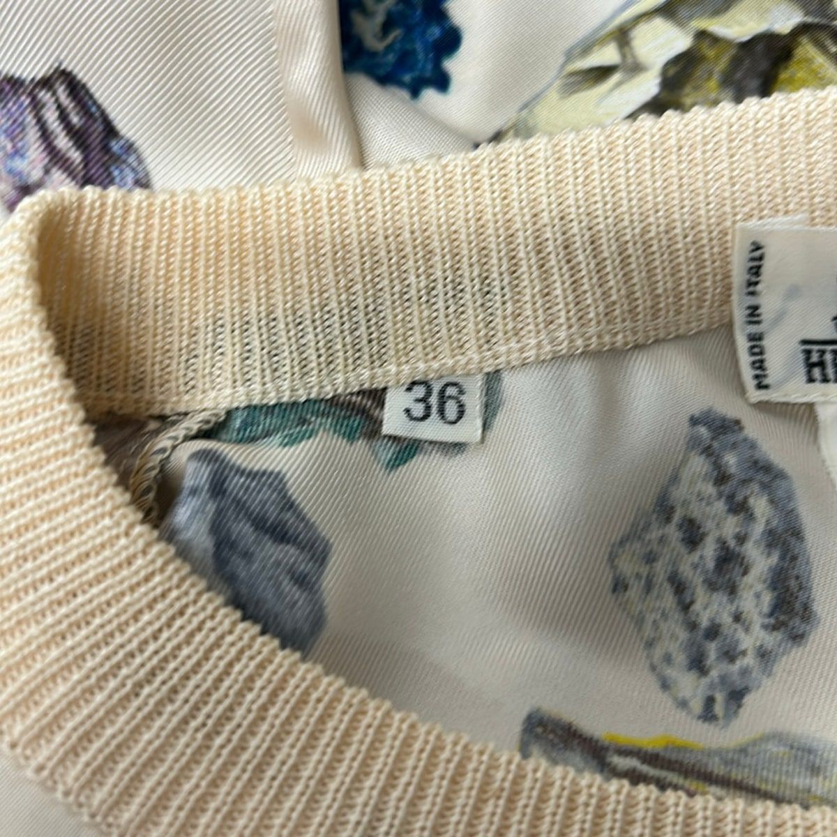 Hermes Short Sleeve Top 36 Beige Multi Silk Ore Pattern — view 5