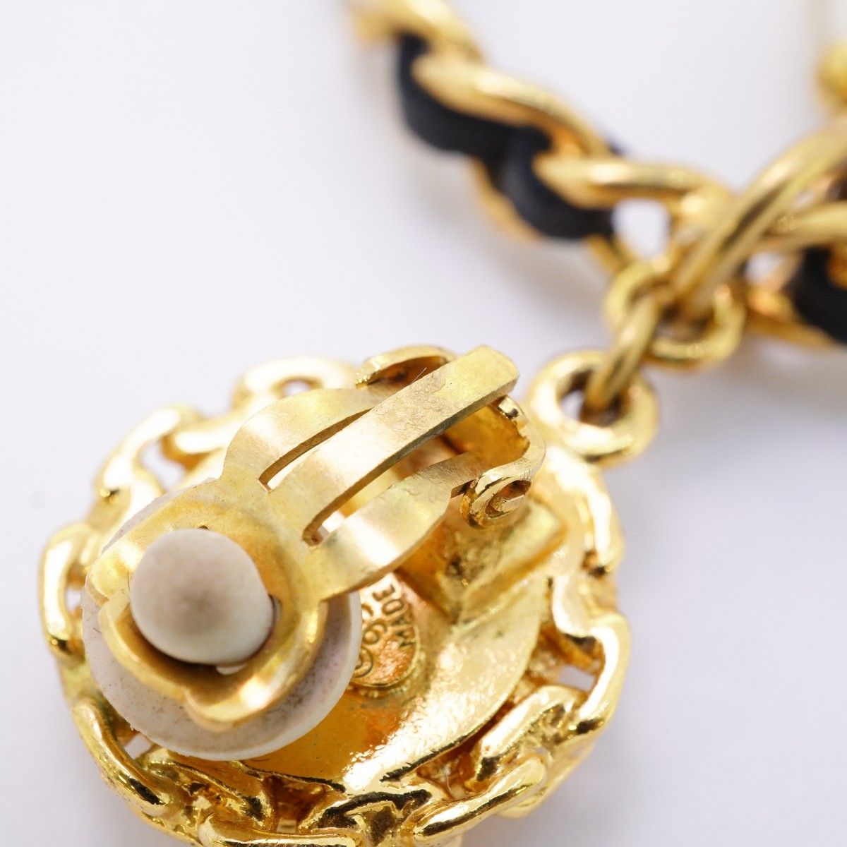 Chanel Earrings Vintage CC Logo Gold Plated Faux Pearl Black Cles Diss — view 8