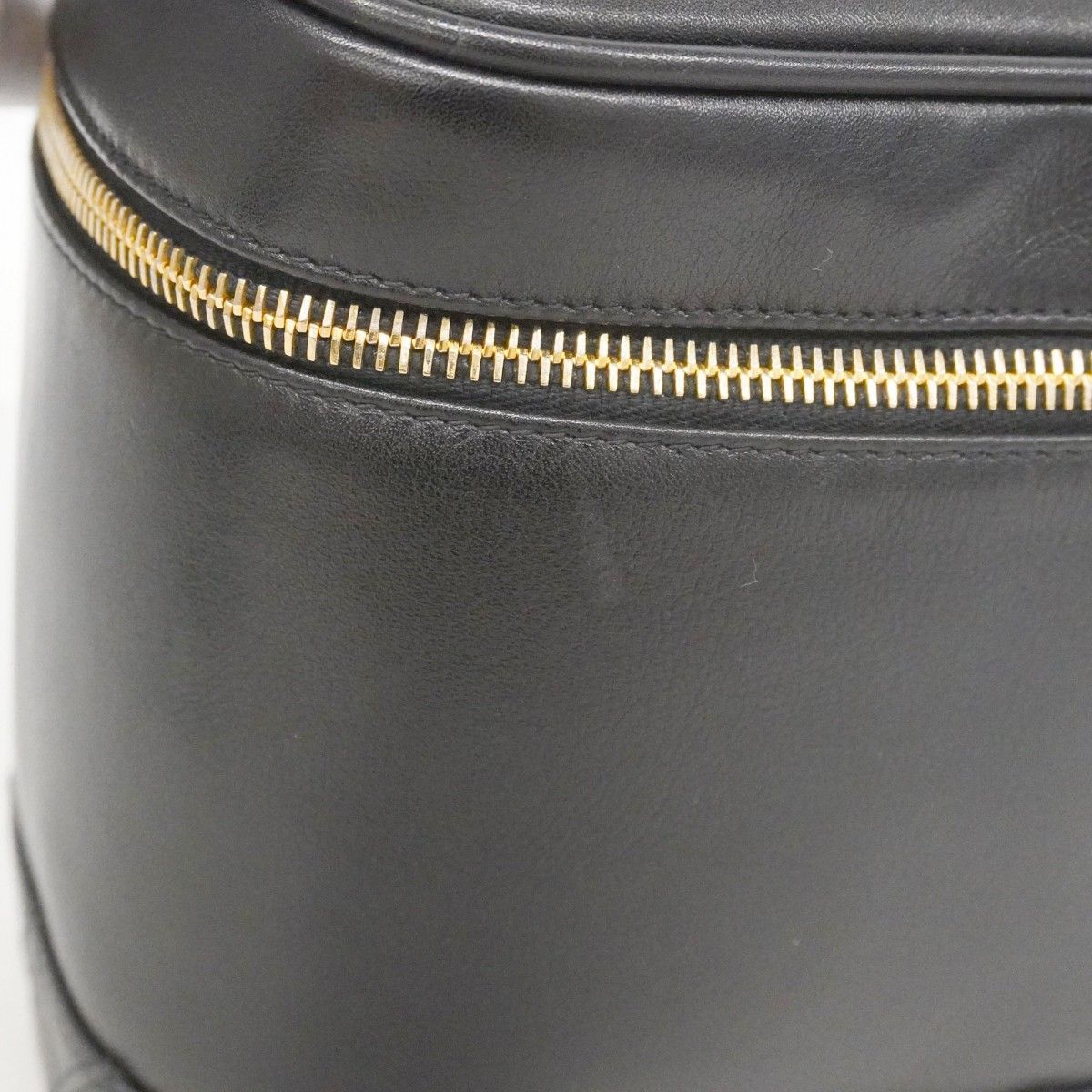 Chanel Vanity Bag Bicolor Lambskin Black Gold — view 9