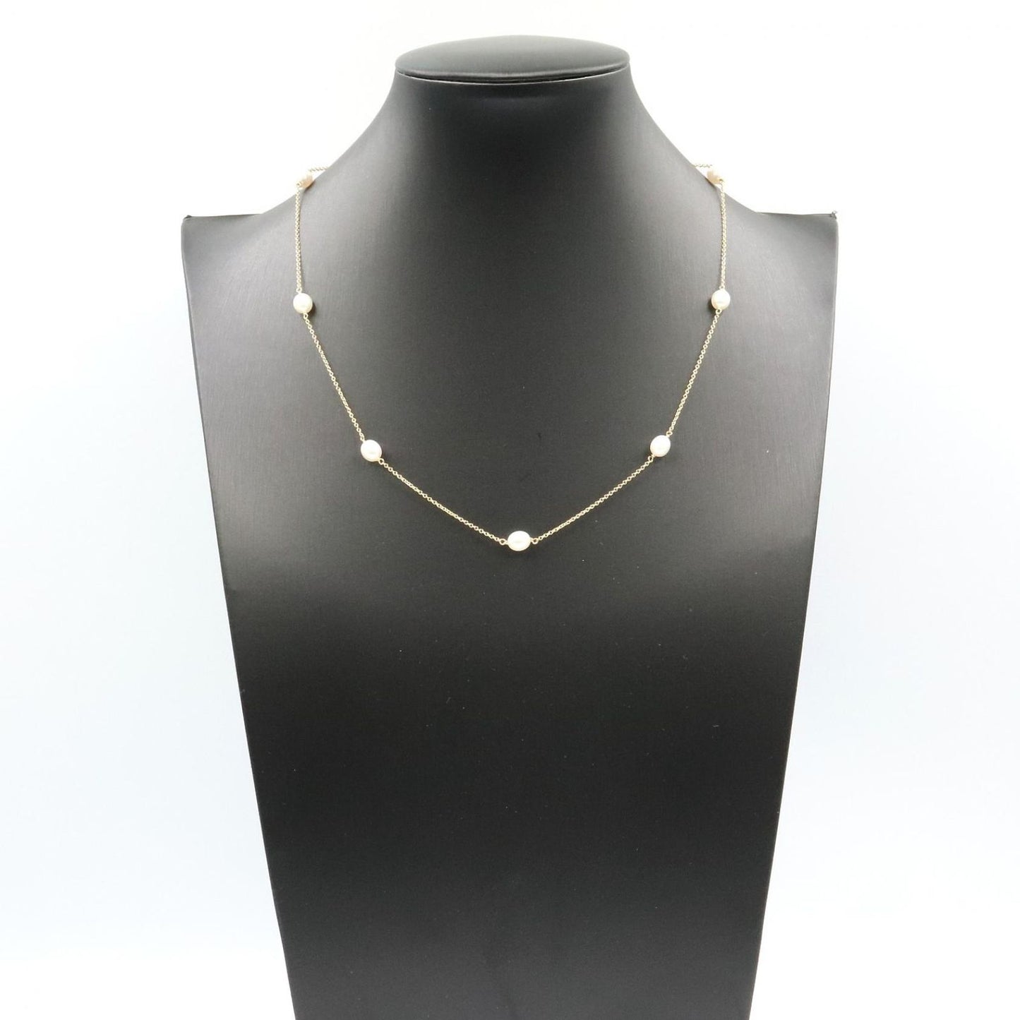 Tiffany & Co Necklace Pearl 46.5 cm 18k — view 6