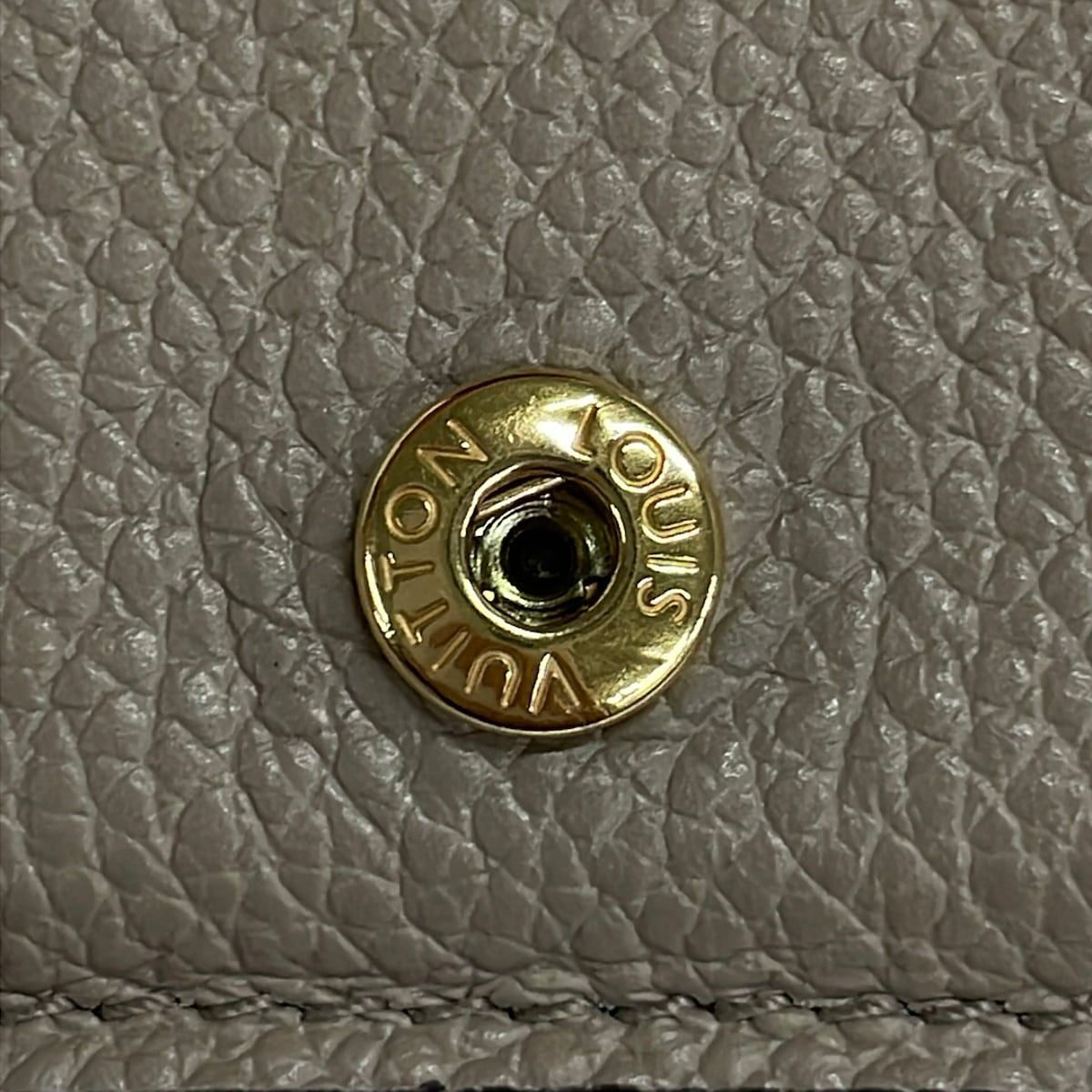 Louis Vuitton Bifold Wallet Monogram Empreinte Portefeuille Clair Tourterelle — view 7