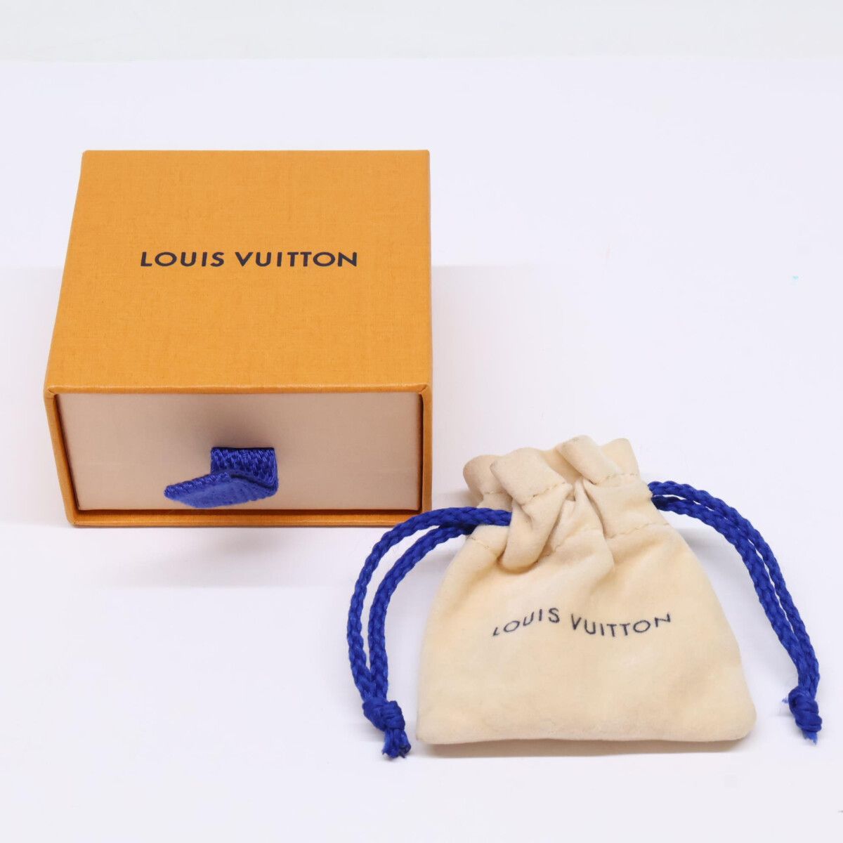 Louis Vuitton Vivienne Necklace — view 9