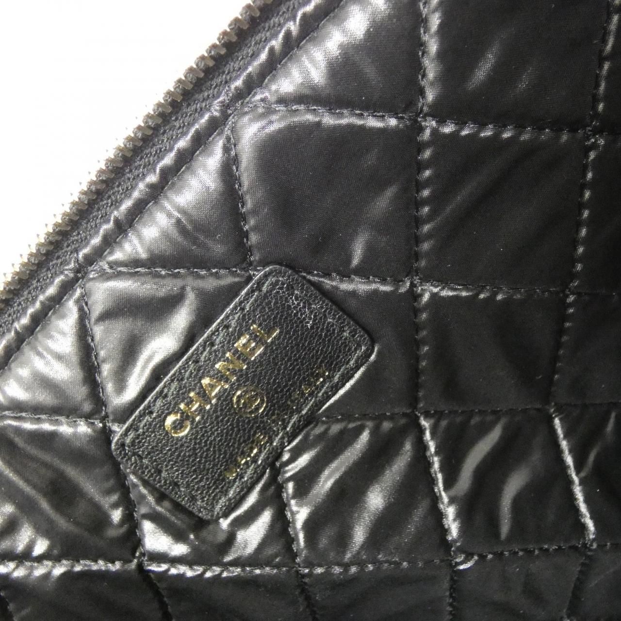 Chanel Pouch Beige — view 8