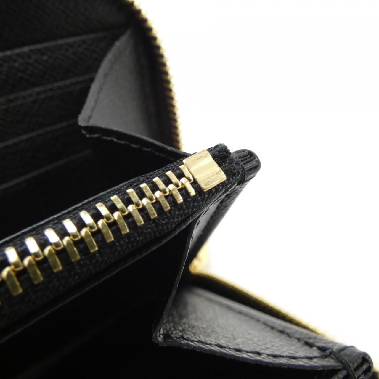 Louis Vuitton Monogram Giant Zippy Wallet — view 6
