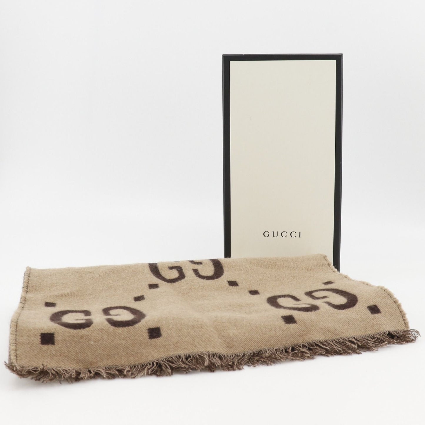 Gucci GG Jacquard Wool Silk Beige Scarf — view 8