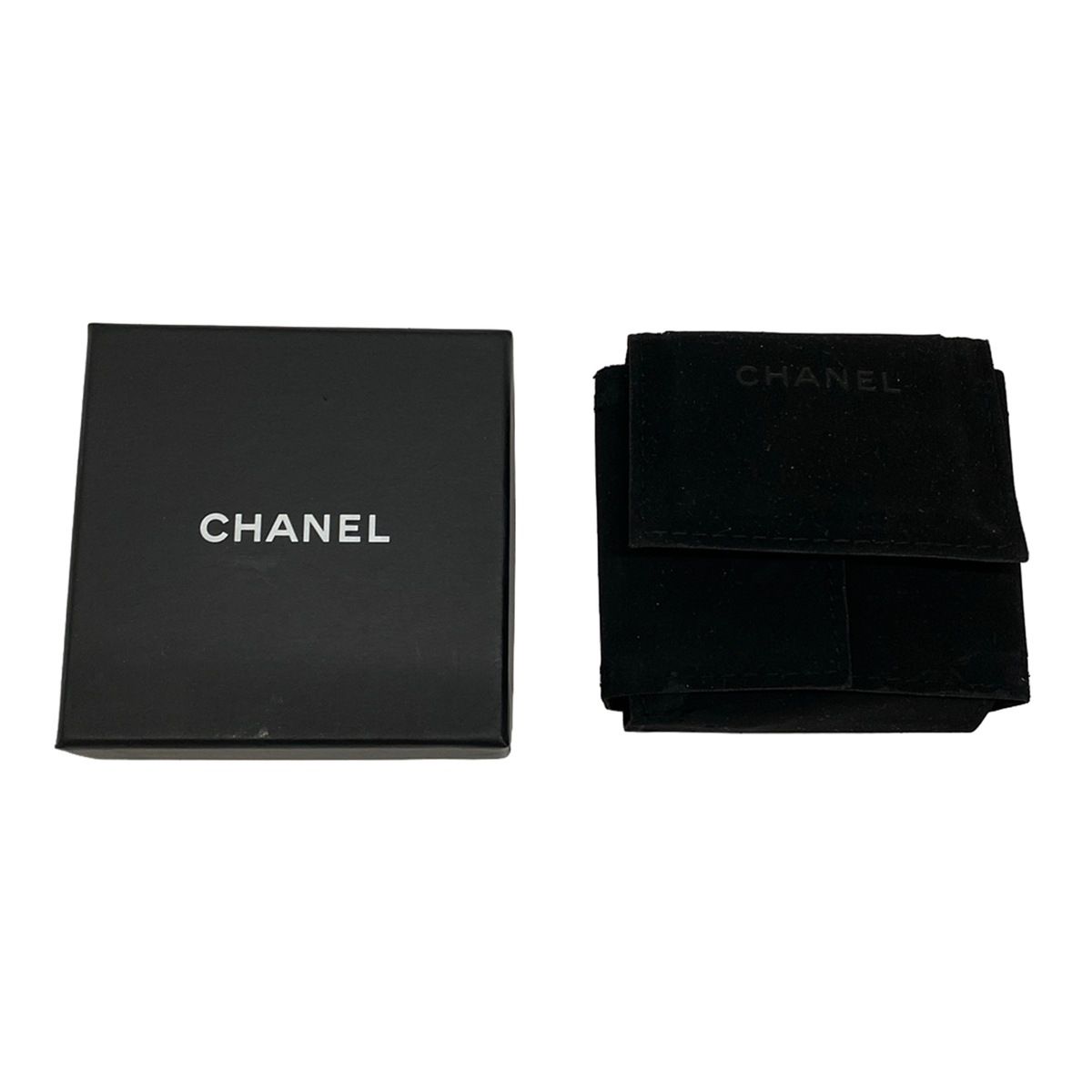 Chanel Earrings CC Logo Black Clear — view 5