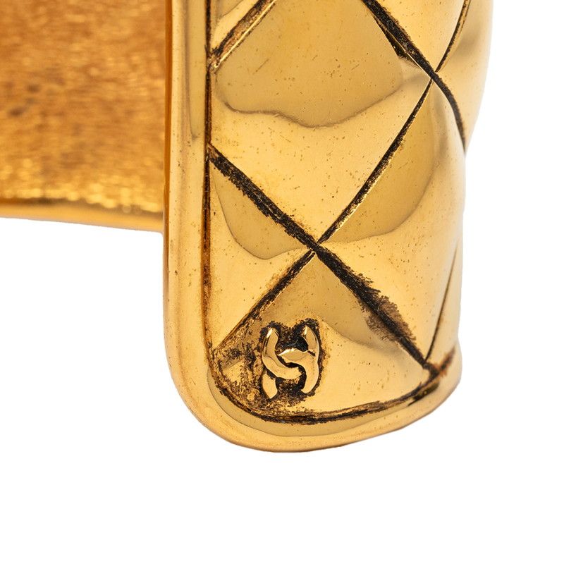 Chanel CC Logo Quilted Bangle Gold Plated 1- Bracelet — view 5