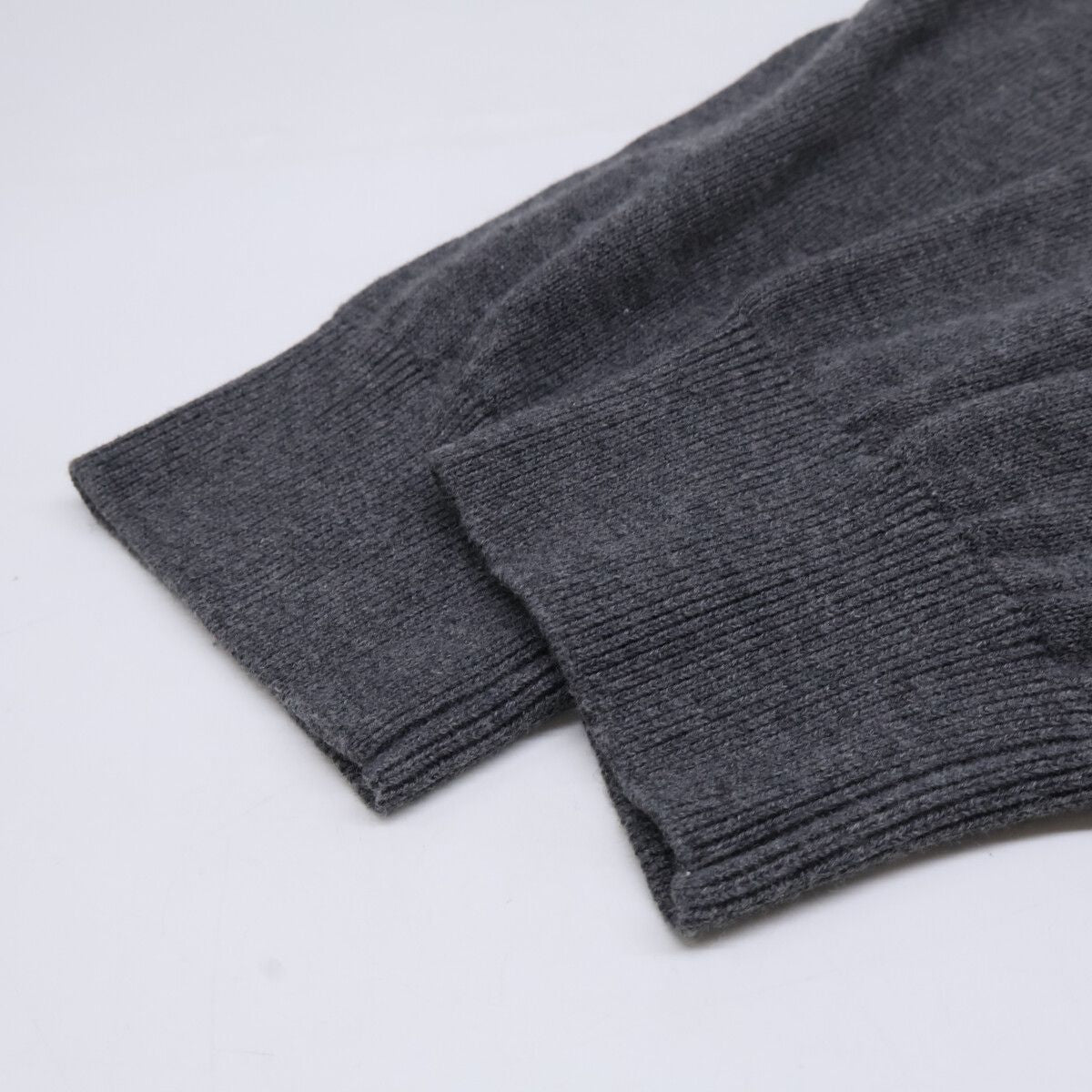 Louis Vuitton Signature Logo Knit Shirt Sweater — view 9