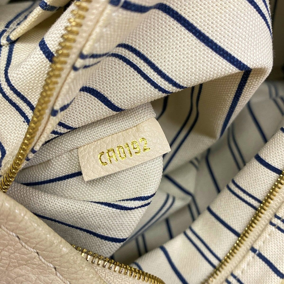 Louis Vuitton Handbag Monogram Empreinte Artsy Neige Leather — view 9