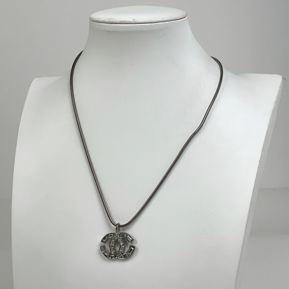 Chanel CC Logo Rhinestone Necklace Silver Plated — view 7