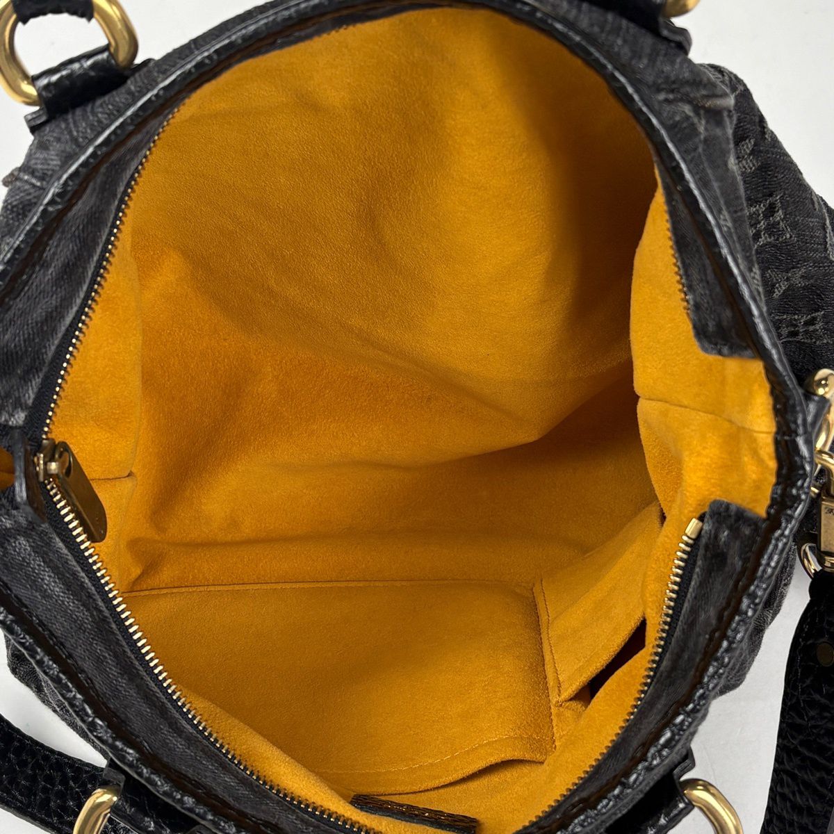 Louis Vuitton Neo Cabby 2-Way Shoulder Back Handbag Monogram Denim Noir — view 9
