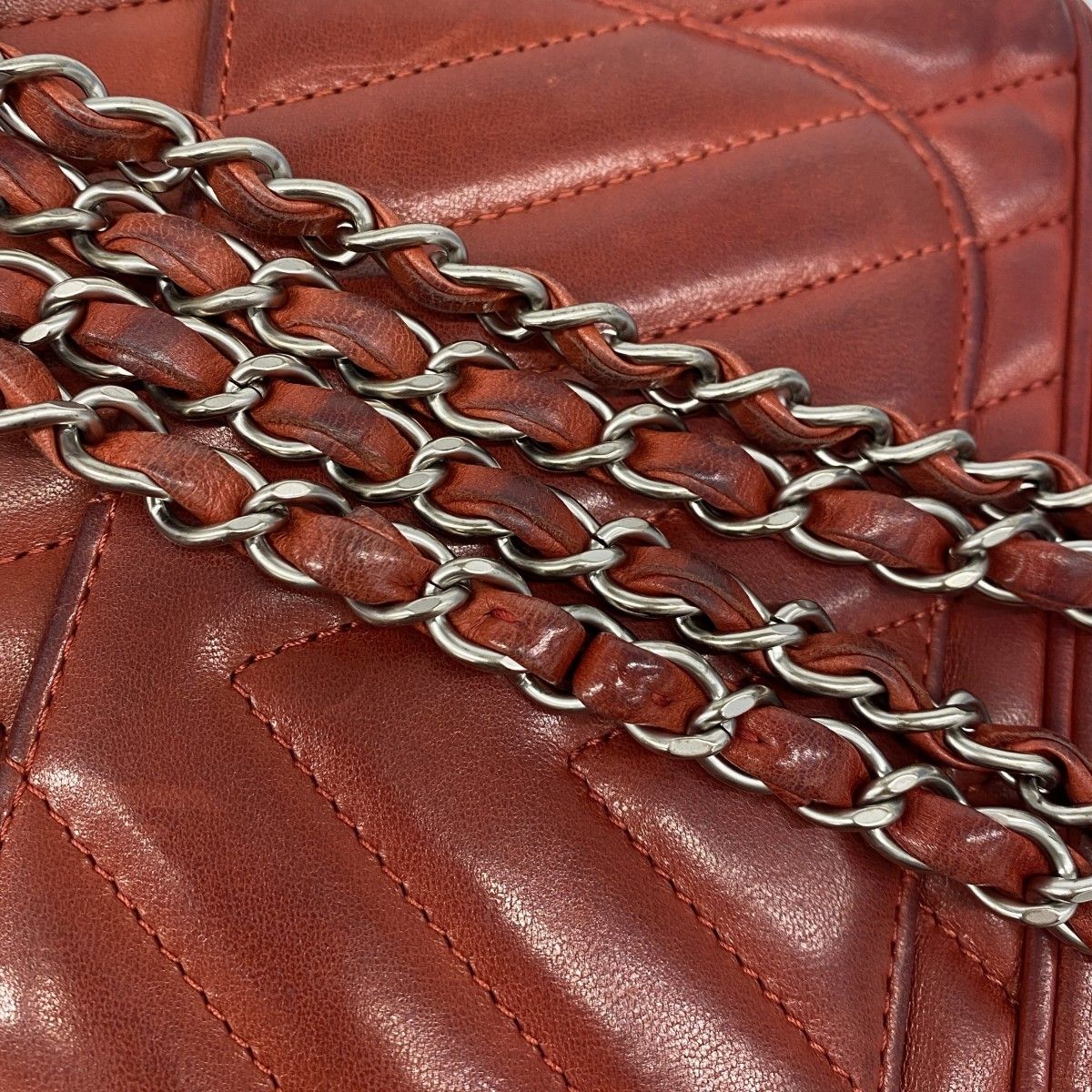 Chanel Shoulder Bag Chez Blanc Lion Lambskin Red Silver — view 9