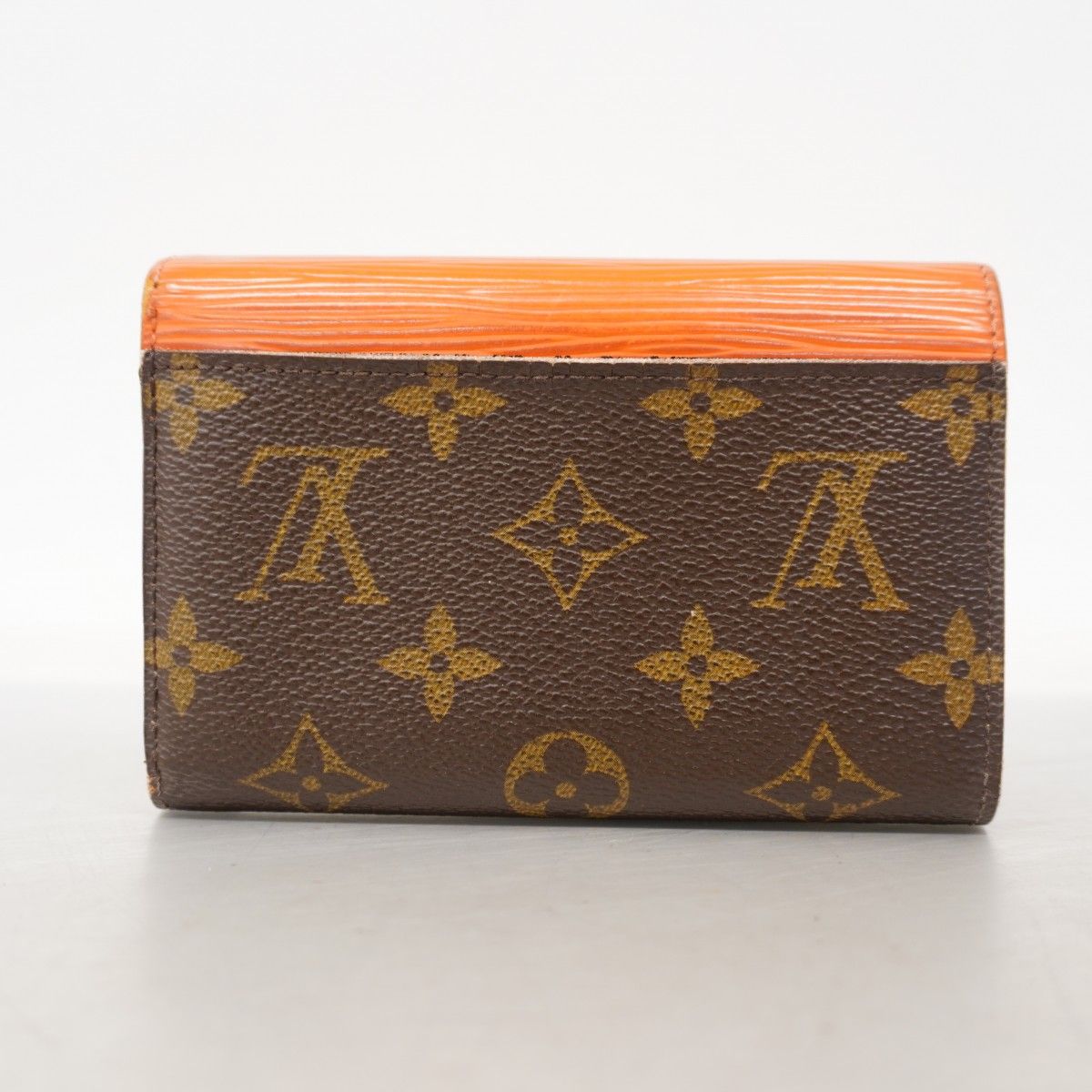Louis Vuitton Trifold Wallet Monogram Epi Portefeuille Marie Lou Compact Piment — view 9