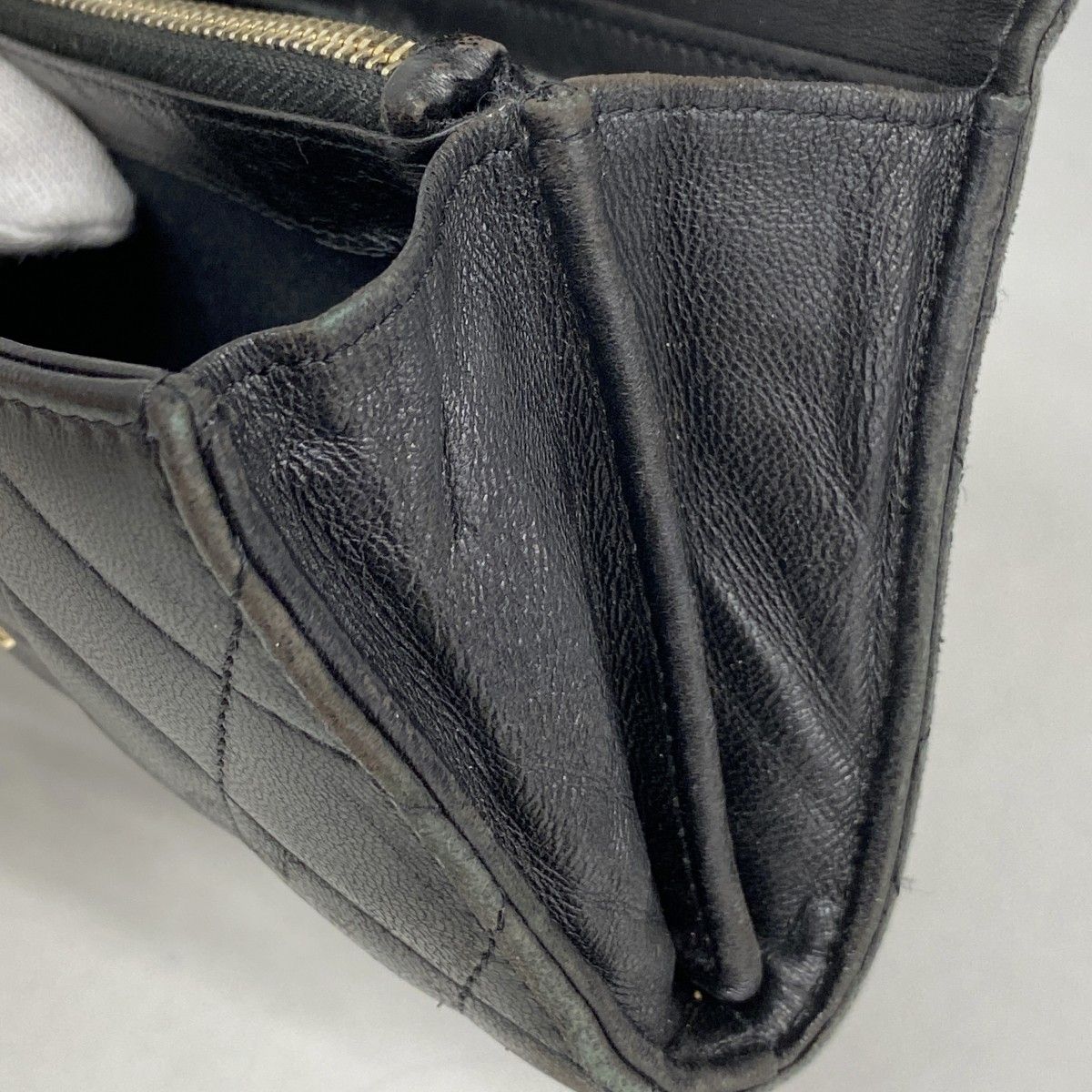 Chanel Wallet Quilted Lambskin Black Gold — view 9