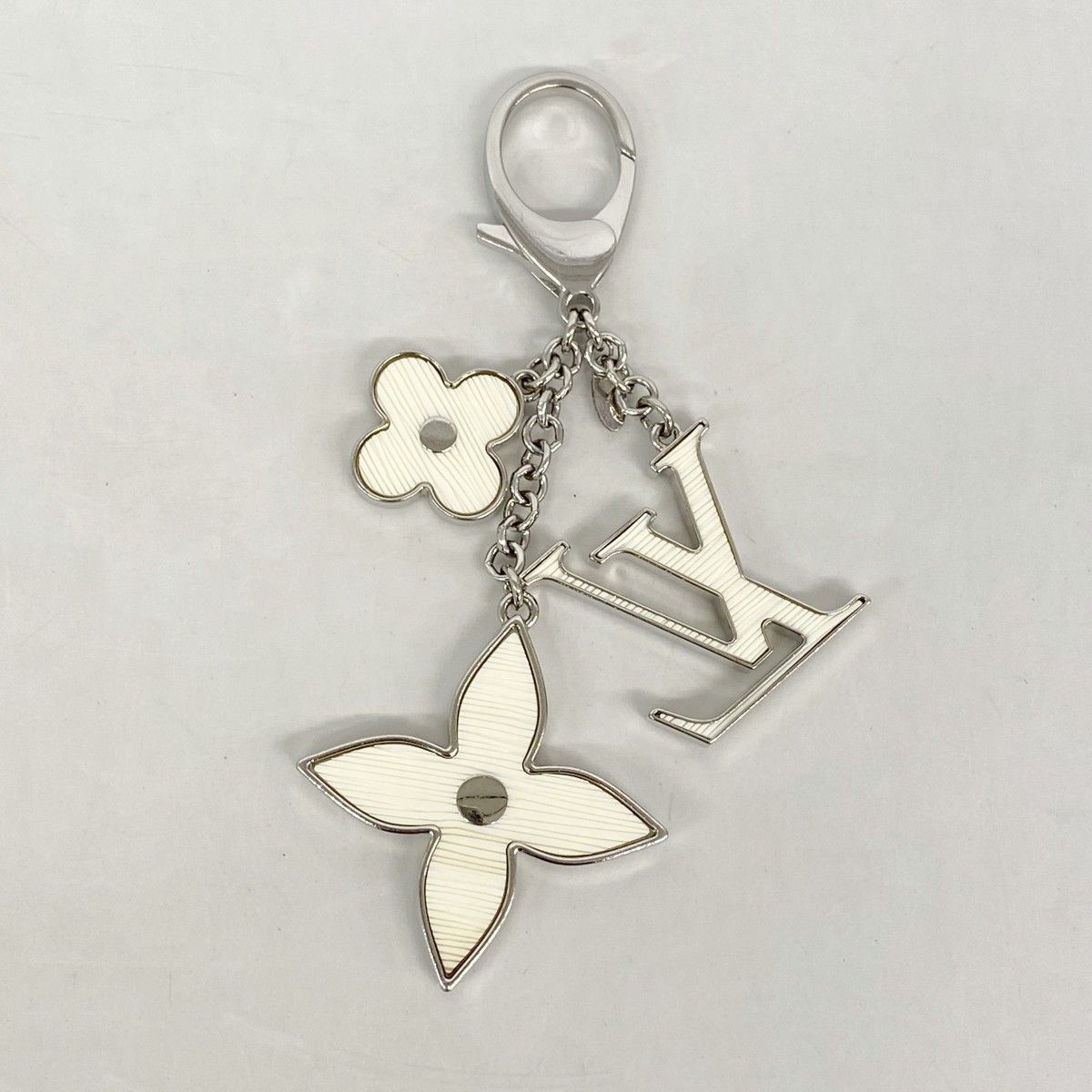 Louis Vuitton Key Holder Charm Epi Bijou Sac Four le Doux Yvoire — view 5