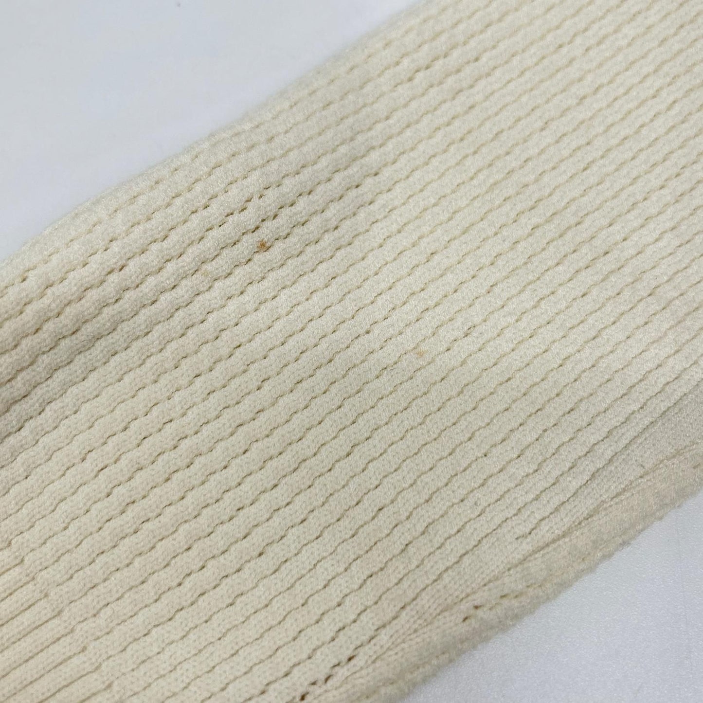 Chanel 07 Cruise Collection 07c White Bijou Button Cardigan 36 — view 9