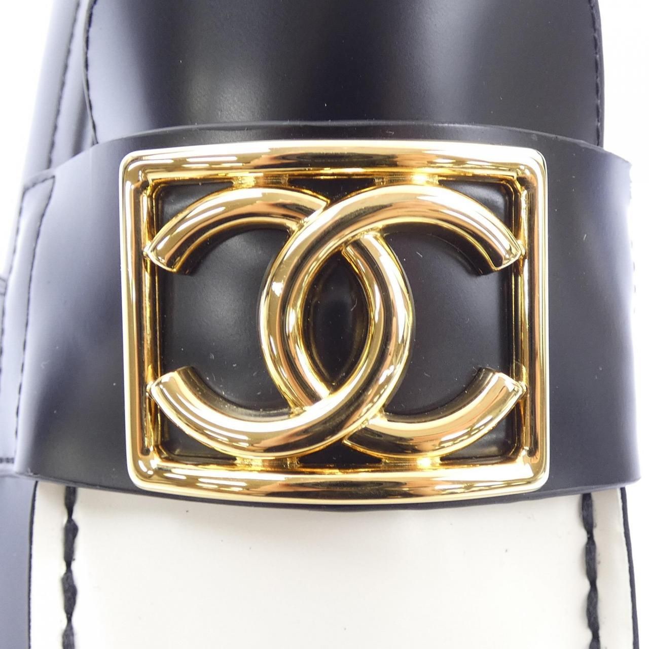 Chanel Loafers Shoes Black — view 7