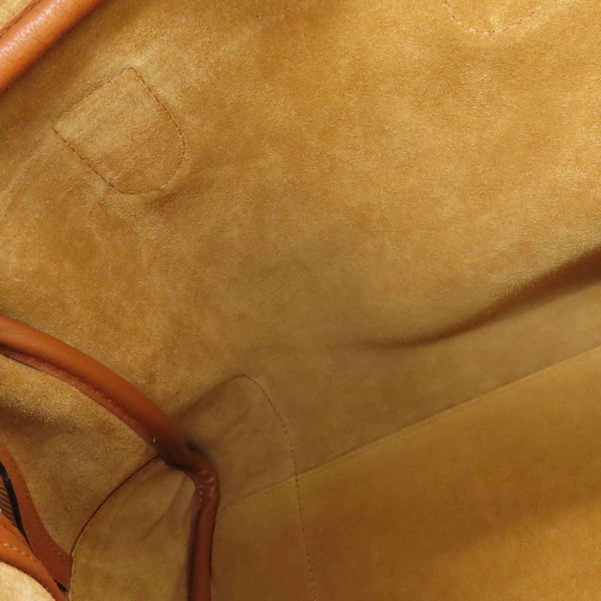Loewe Amazona 2-Way Handbag Calf — view 9