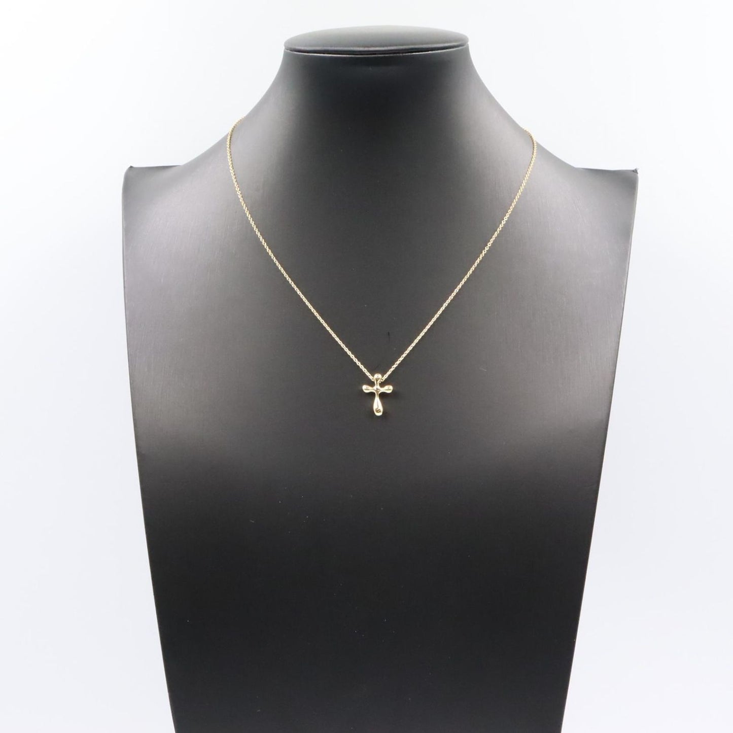 Tiffany & Co Necklace Small Cross Pendant 40.5 cm 18k — view 5