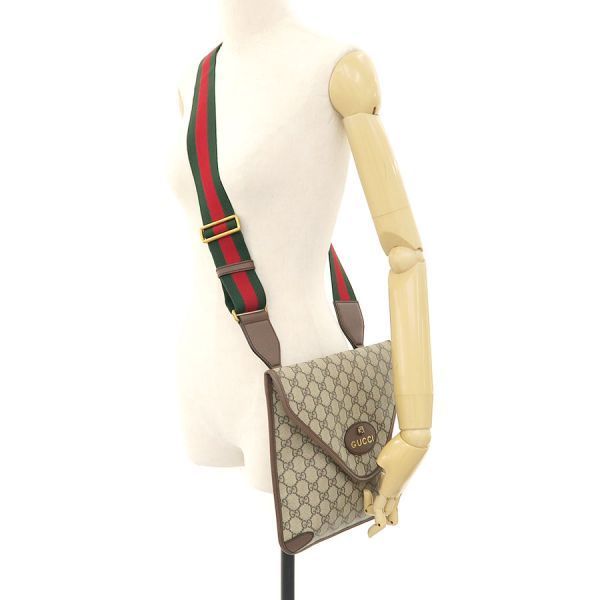 Gucci GG Supreme Messenger — view 9