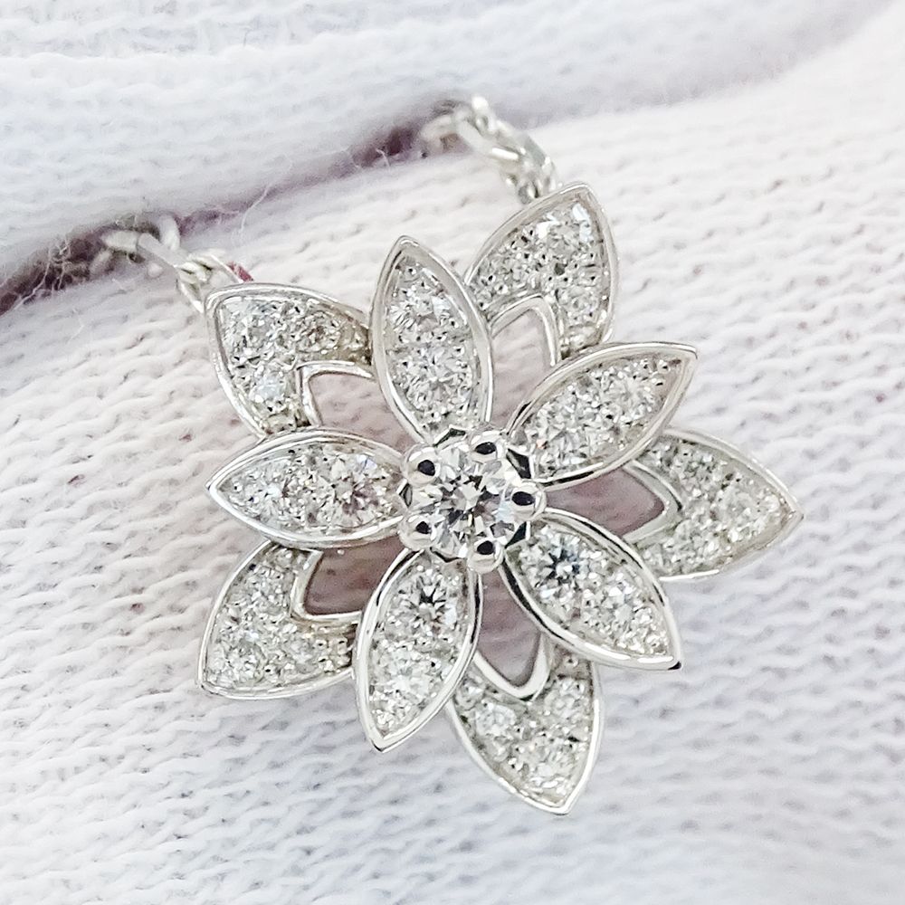 Van Cleef & Arpels Necklace Diamond Lotus Mini White Gold Polished — view 9