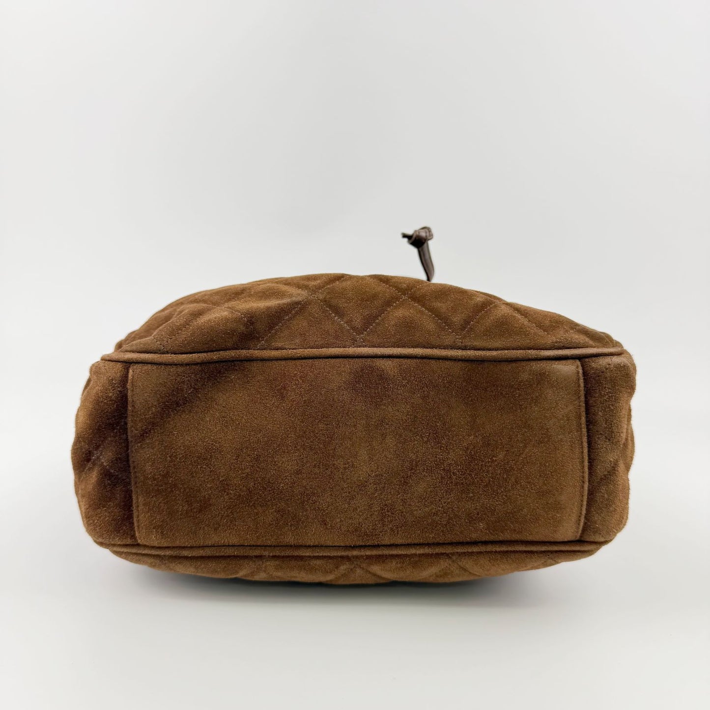 Chanel CC Logo Quilted Shoulder Bag Suede Leather Brown Gold Vintage — view 8