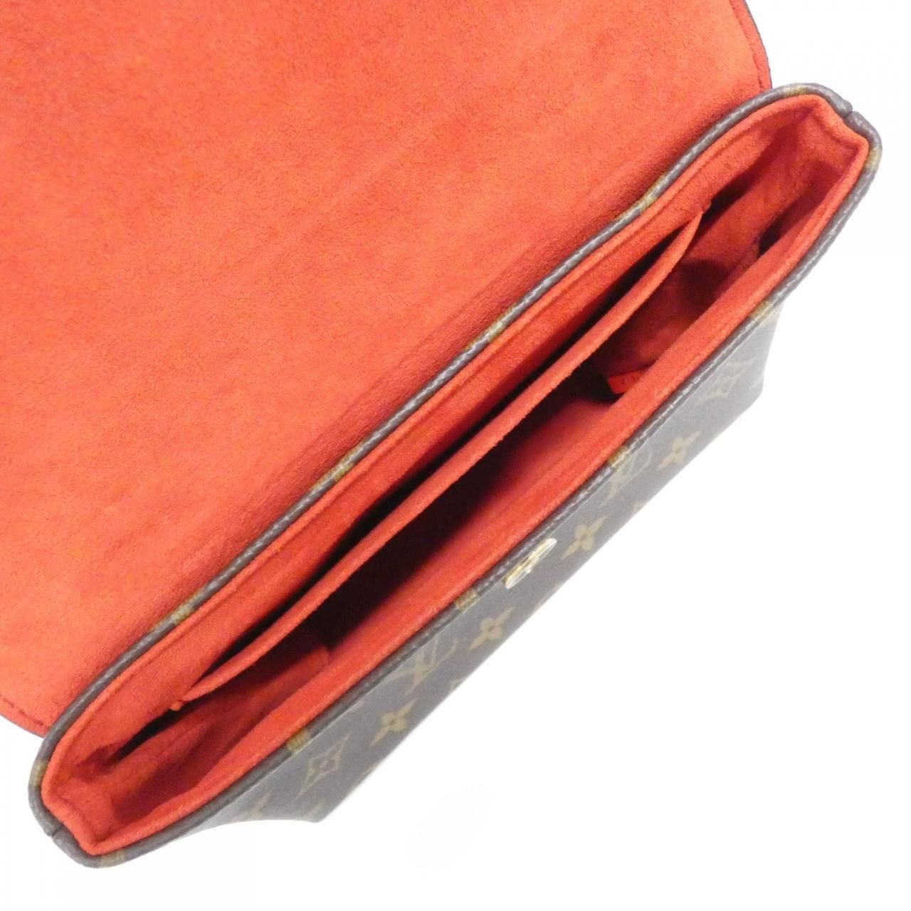 Louis Vuitton Monogram Locky BB — view 9