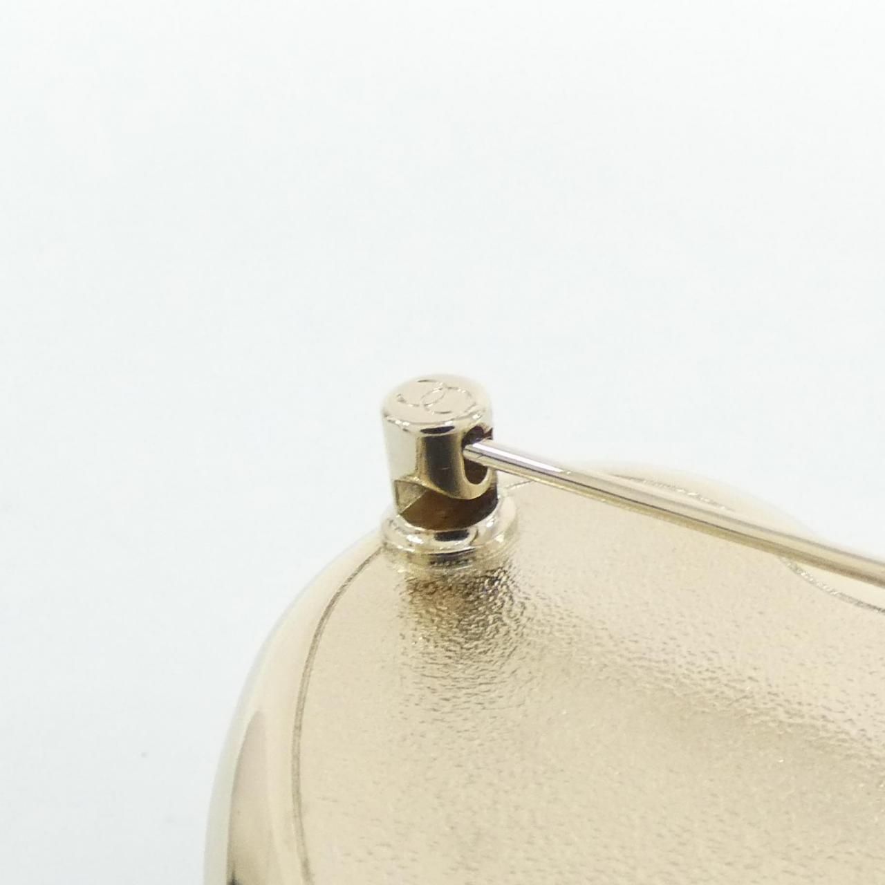 Chanel Brooch Gold — view 3