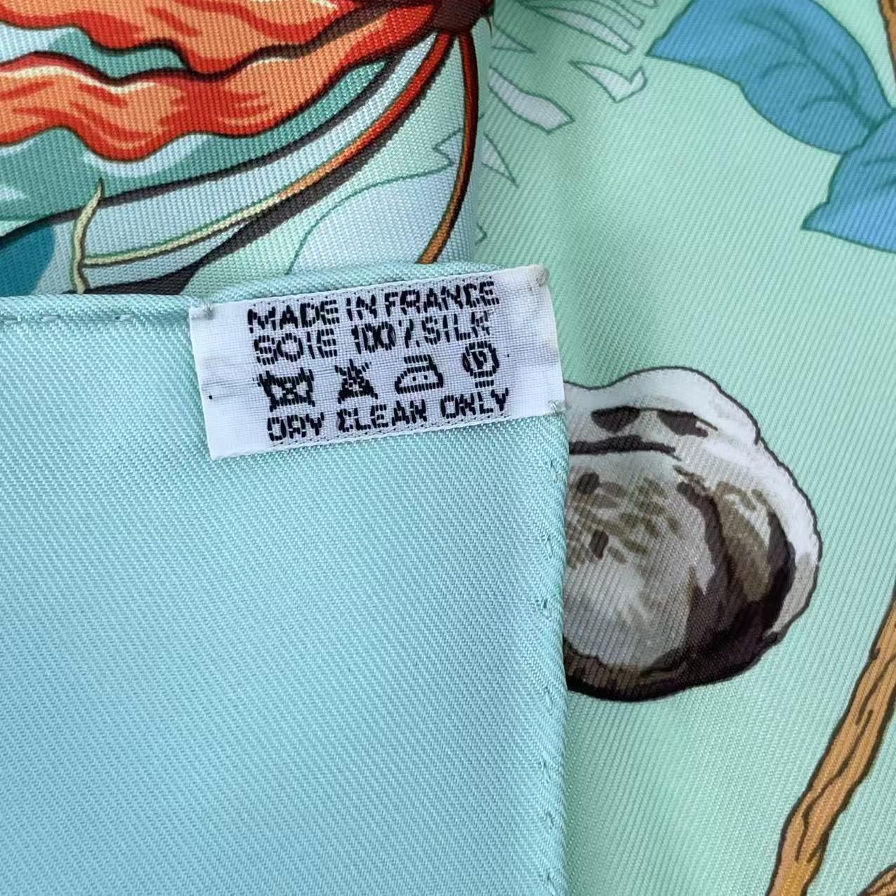 Hermes Scarf Carre 90 Dip Dye Jungle Love Silk Green — view 6