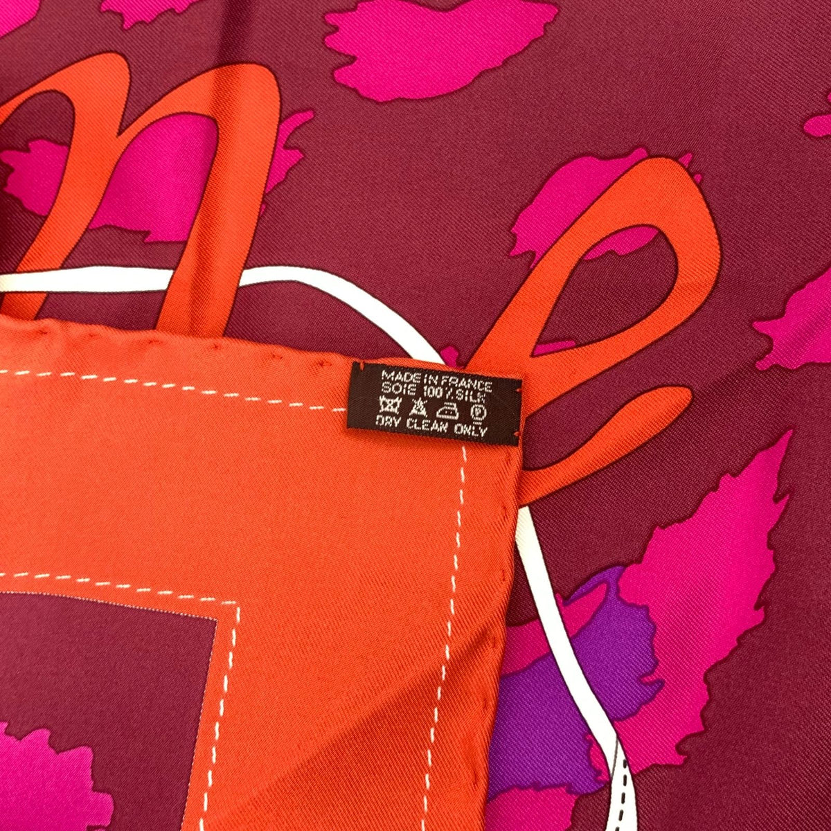 Hermes Carre 90 Monsieur Et Madame All Over Pattern Silk Scarf Multicolor — view 7