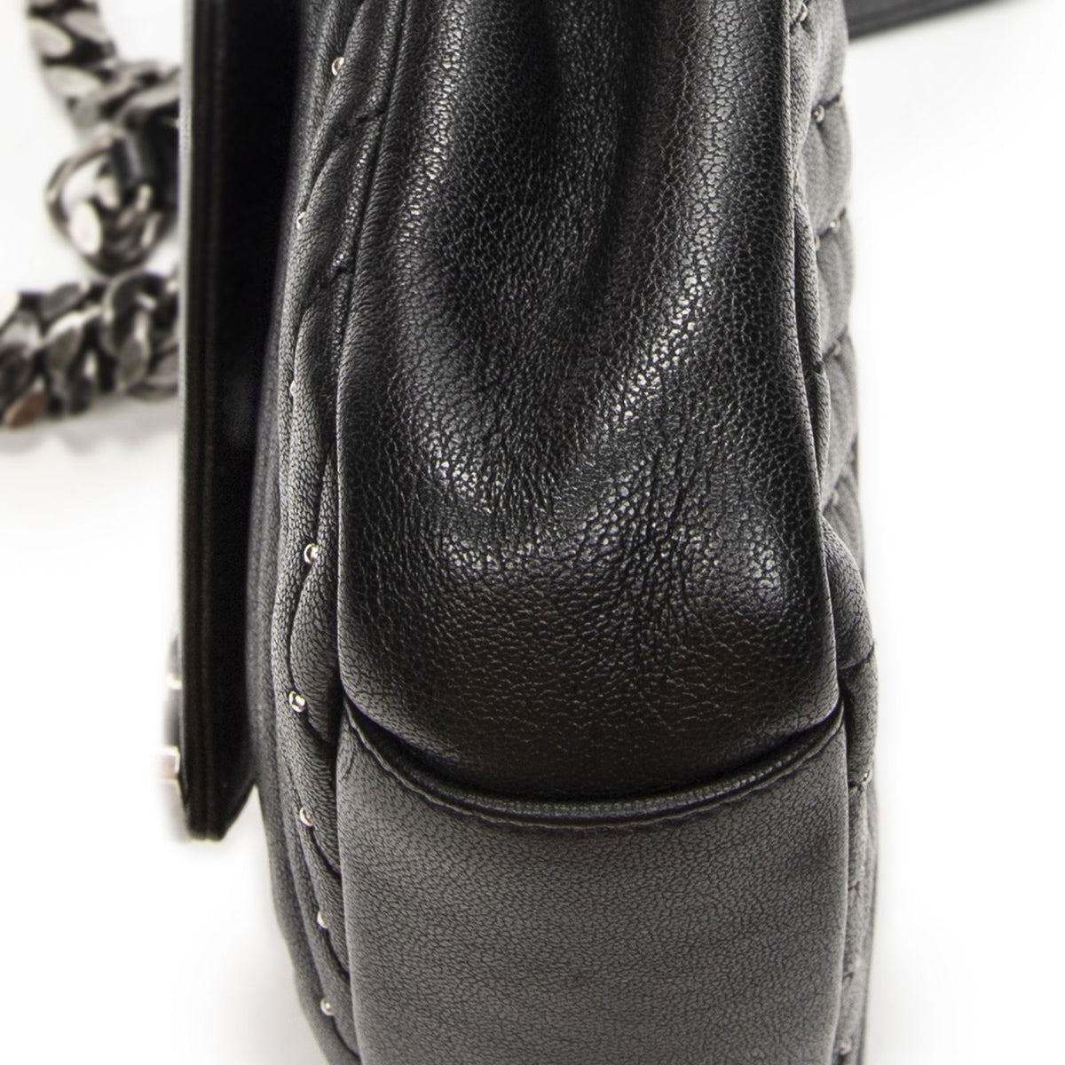 Saint Laurent Medium College Bag Black Matelasse Chevron Leather — view 8