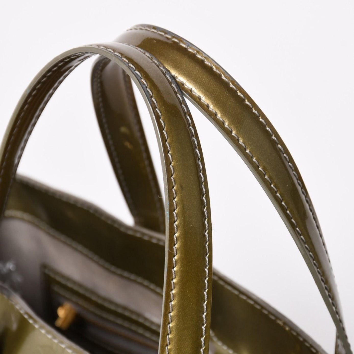 Louis Vuitton Wilshire PM Handbag Brown Patent Monogram Vernis — view 8
