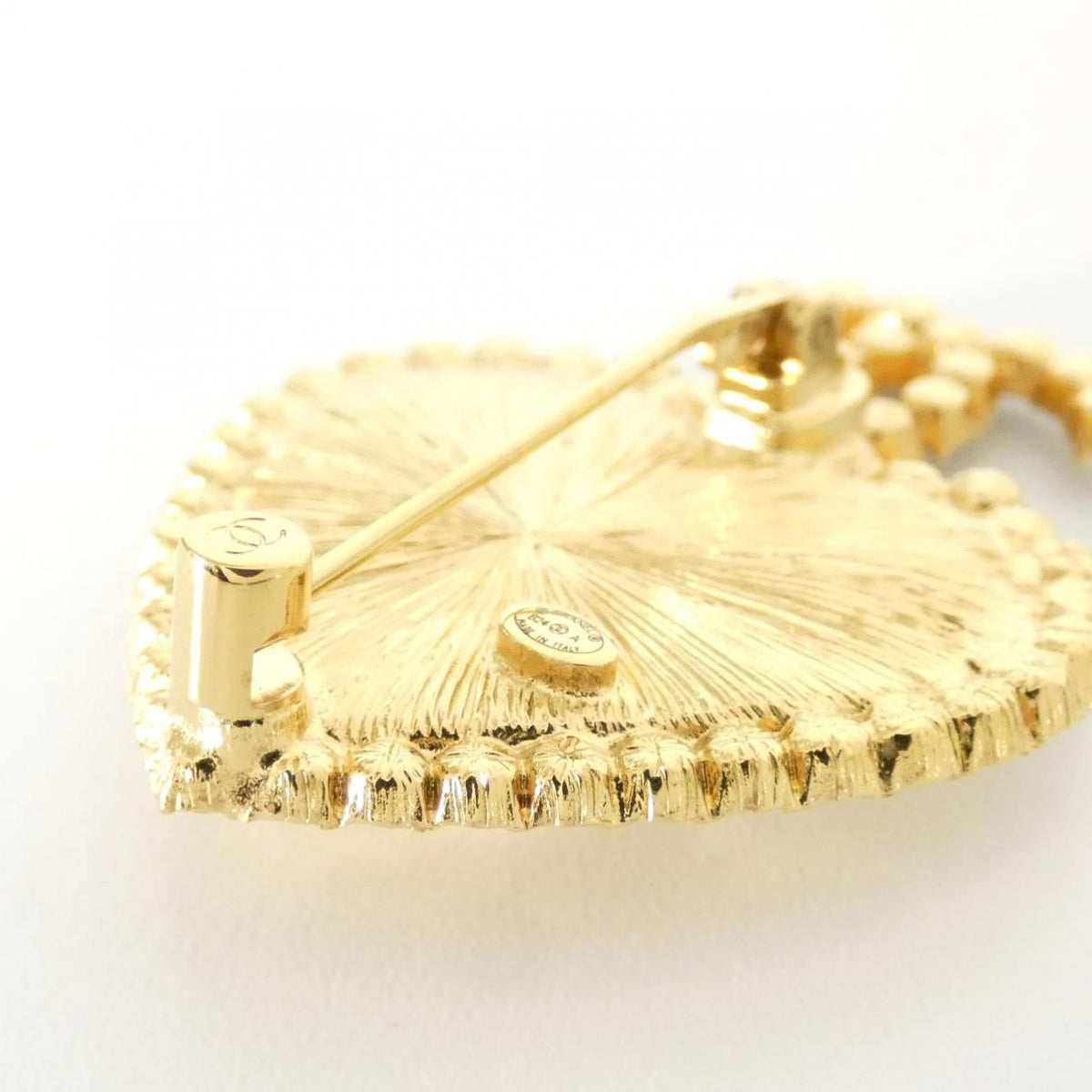 Chanel Brooch Gold — view 3