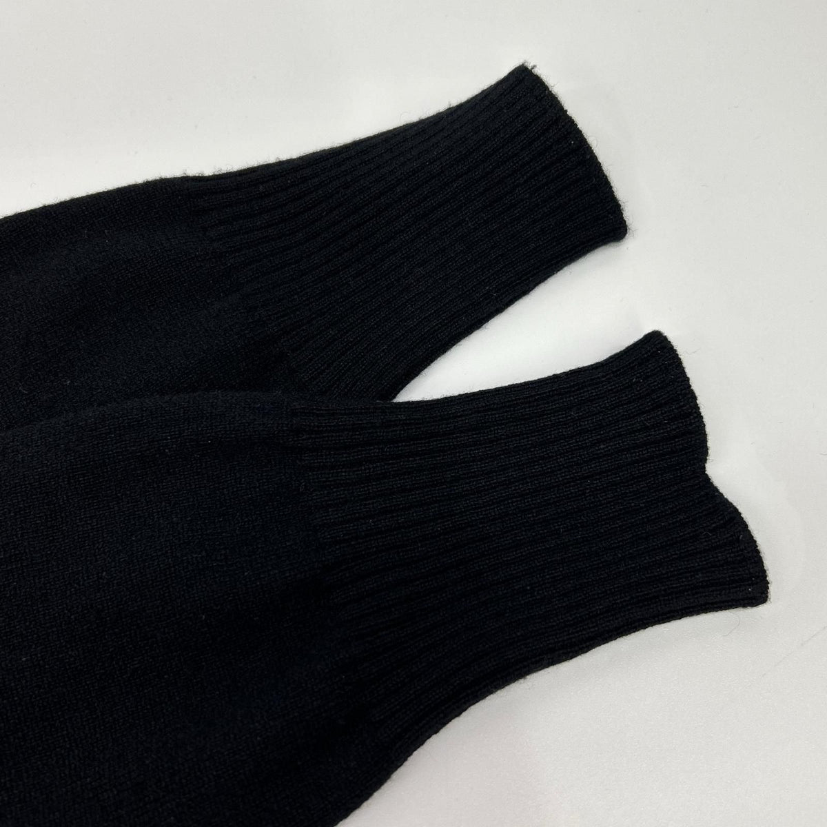 Louis Vuitton FF Black Cashmere K-Cardigan Shoulder Bag — view 6