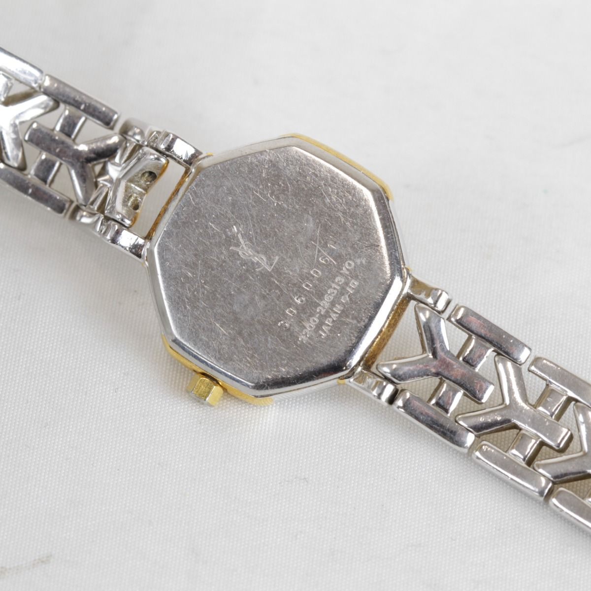 Saint Laurent Rare Watch Quartz — view 8