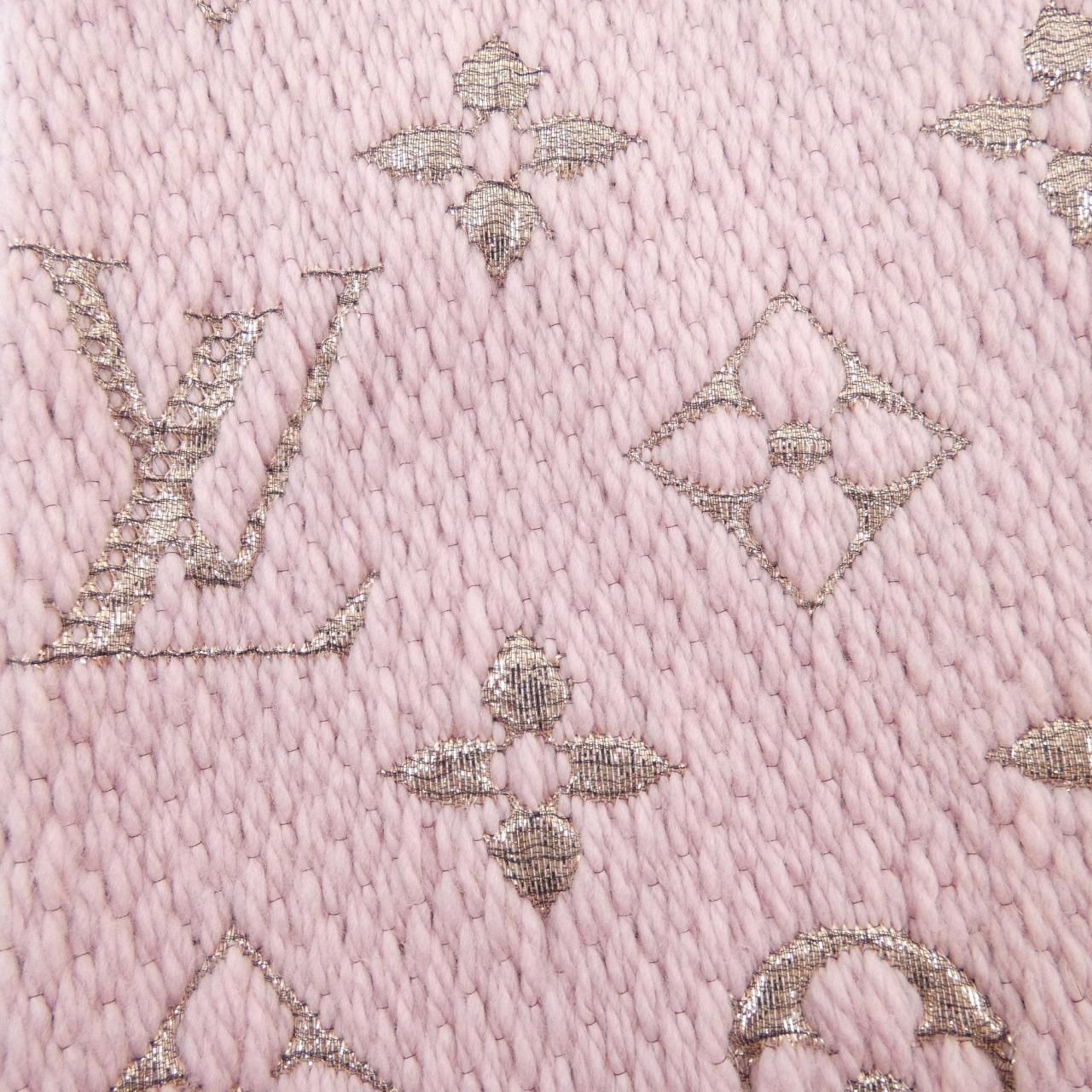 Louis Vuitton Scarf Pink — view 4