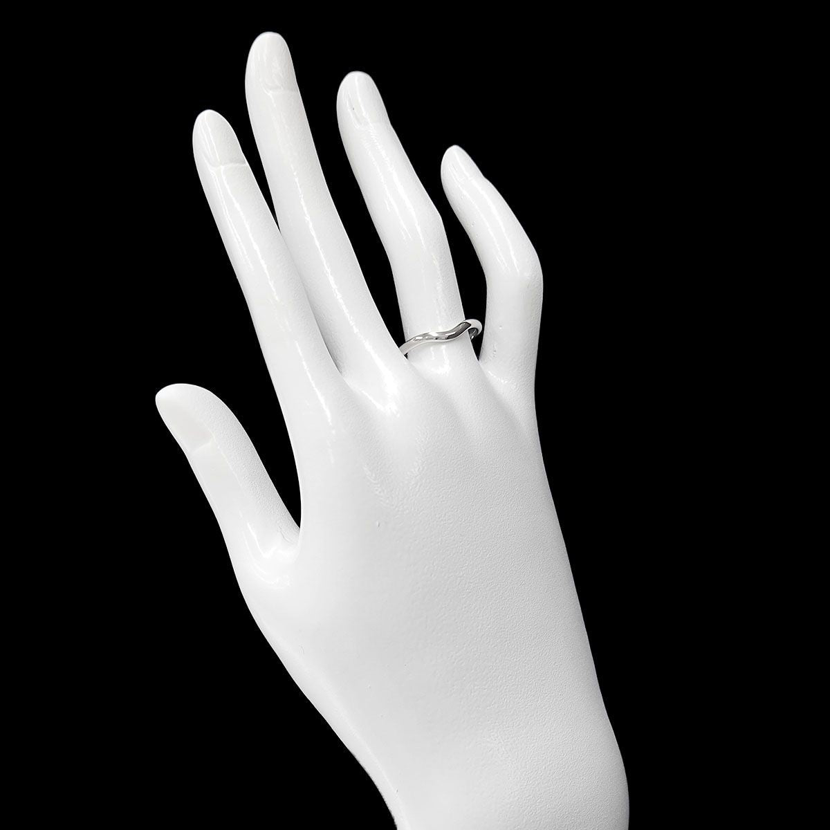 Tiffany & Co Curved Band Ring Platinum — view 6