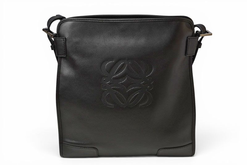 Loewe Shoulder Bag Vintage Anagram Leather Black — view 8