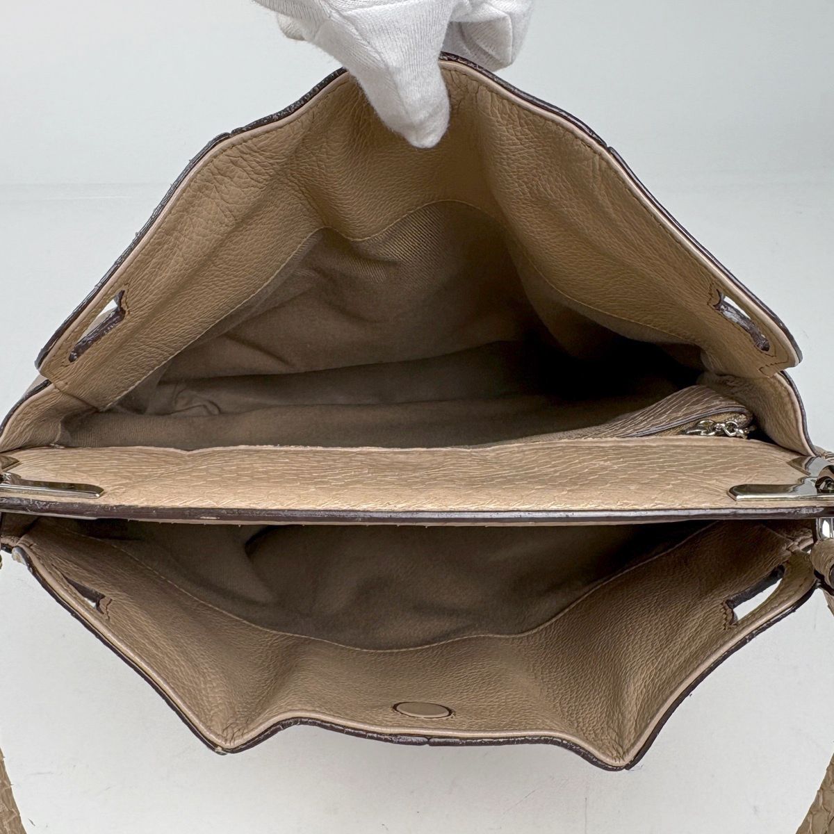Cartier Marcello Shoulder Bag Must Line Leather Beige — view 8