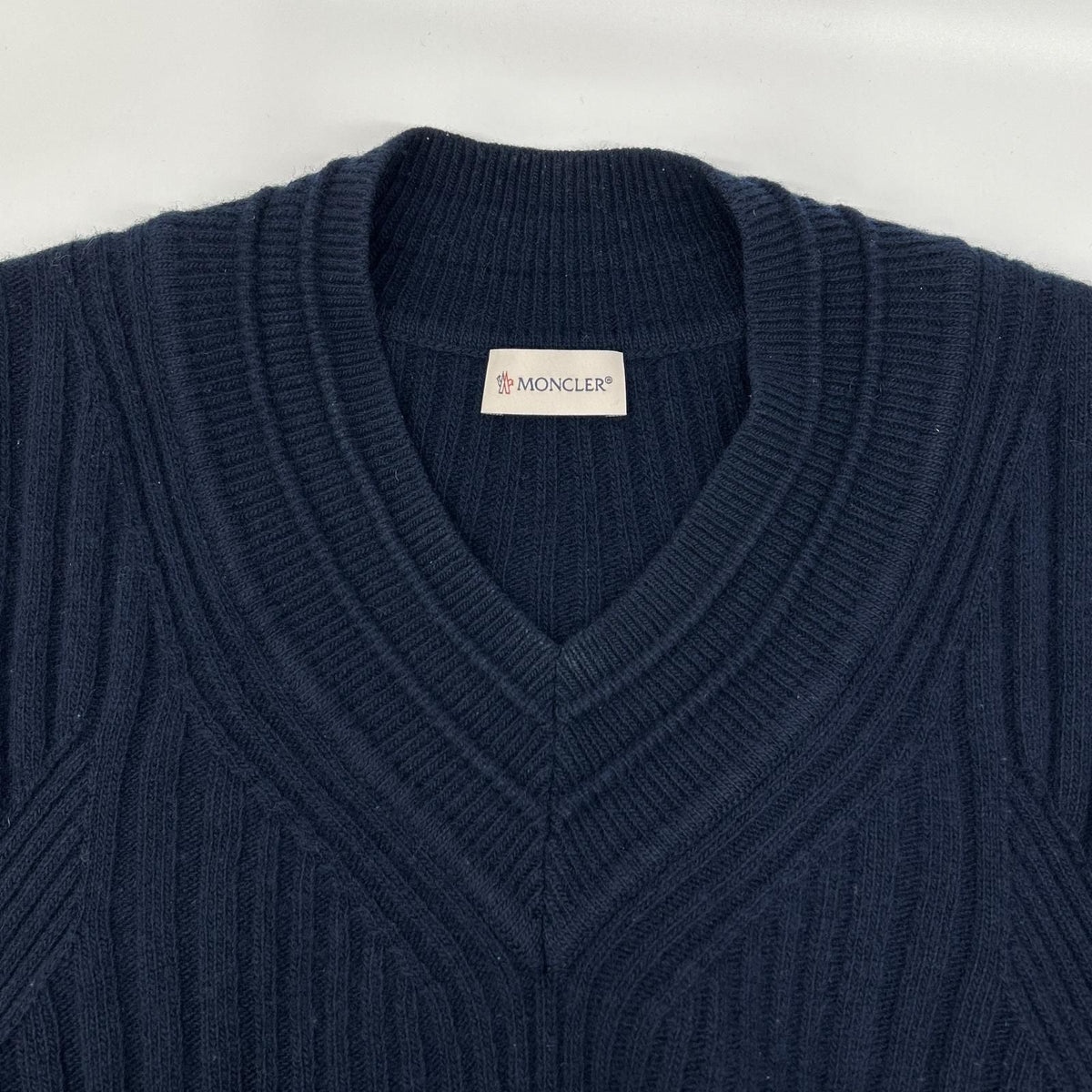 Moncler Scollo Tricot Navy Wool 100 Neck Logo Patch Knit Pullover Sweater — view 8