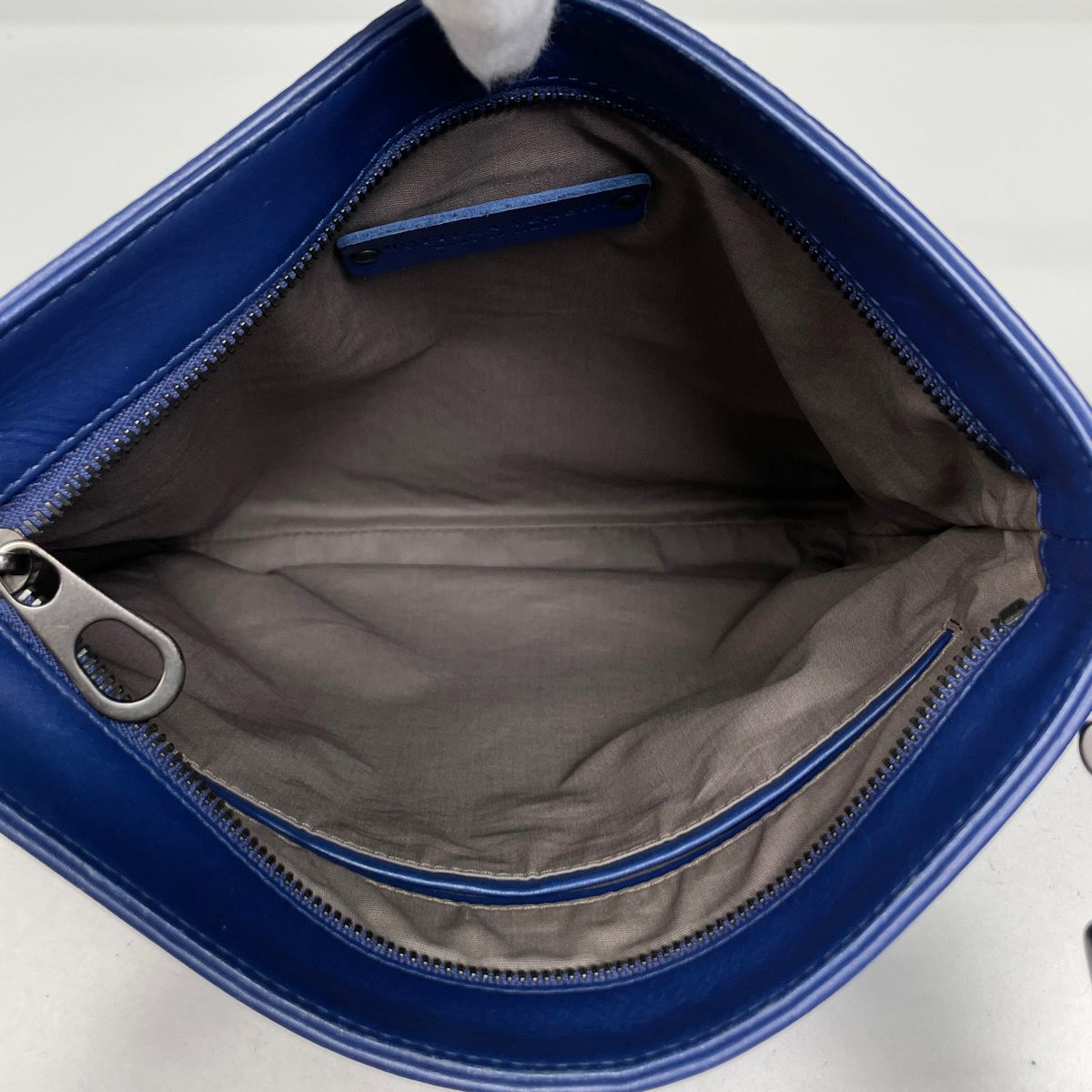 Bottega Veneta Intrecciato Shoulder Bag Leather Blue — view 7
