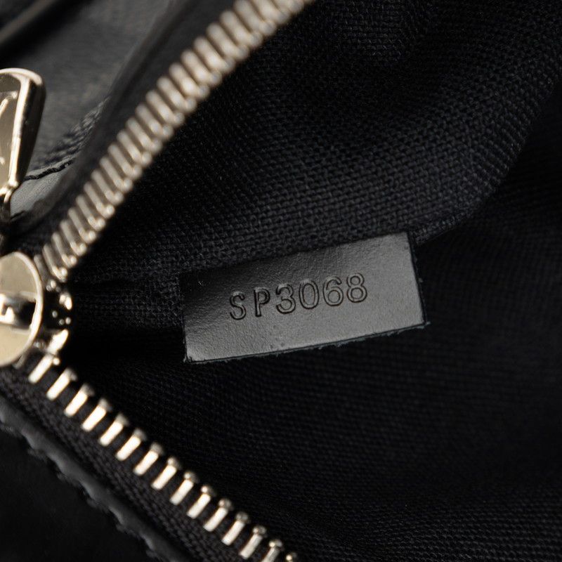 Louis Vuitton Damier Graphite Daniel MM Crossbody Shoulder Bag Black Leather — view 6