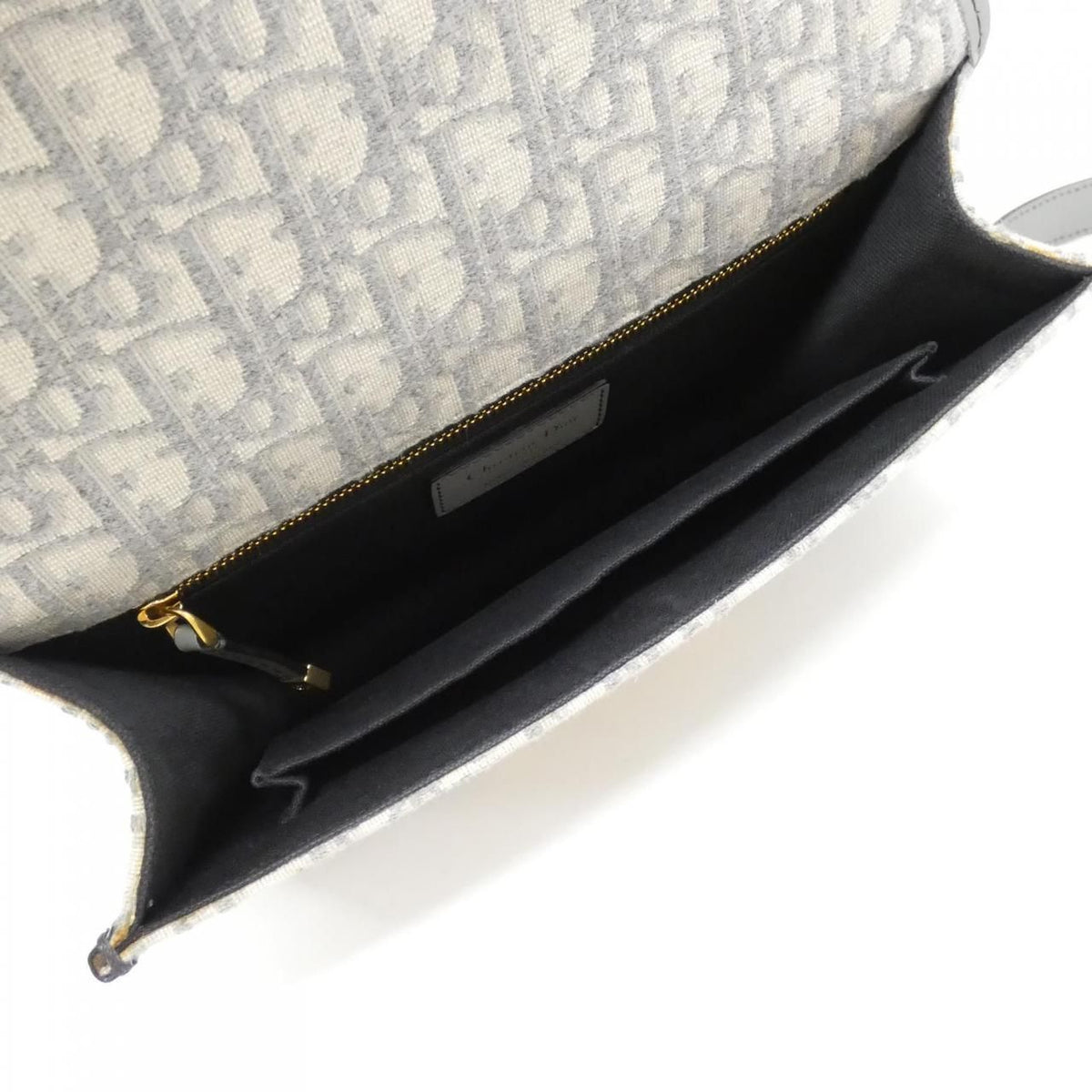Dior Oblique 30 Montaigne Shoulder Bag — view 8