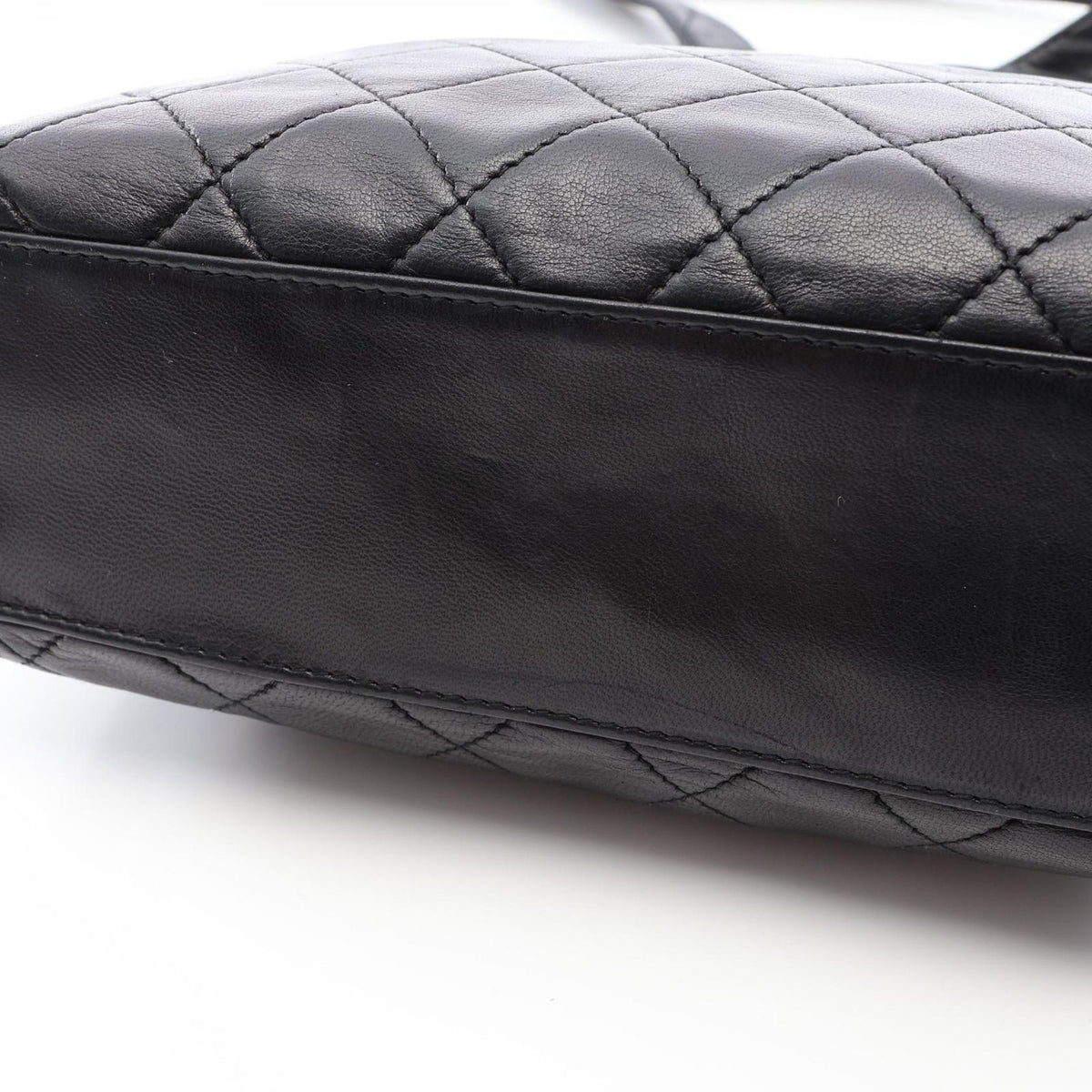 Chanel Shoulder Bag Quilted Black Lambskin — view 8