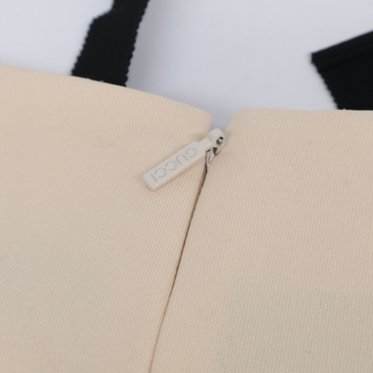 Gucci Corsage with Pleats Sleeveless — view 7