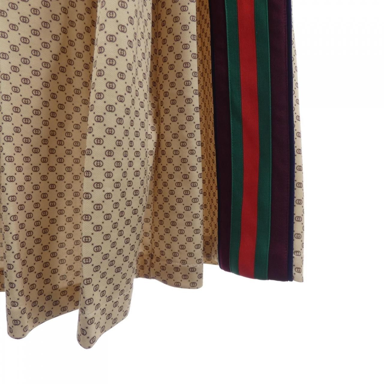 Gucci Interlocking G Skirt Beige — view 7