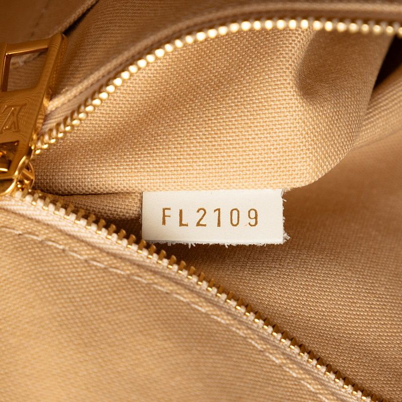 Louis Vuitton Monogram Giant On The Go GM Tote Bag White Green Beige Leather — view 6