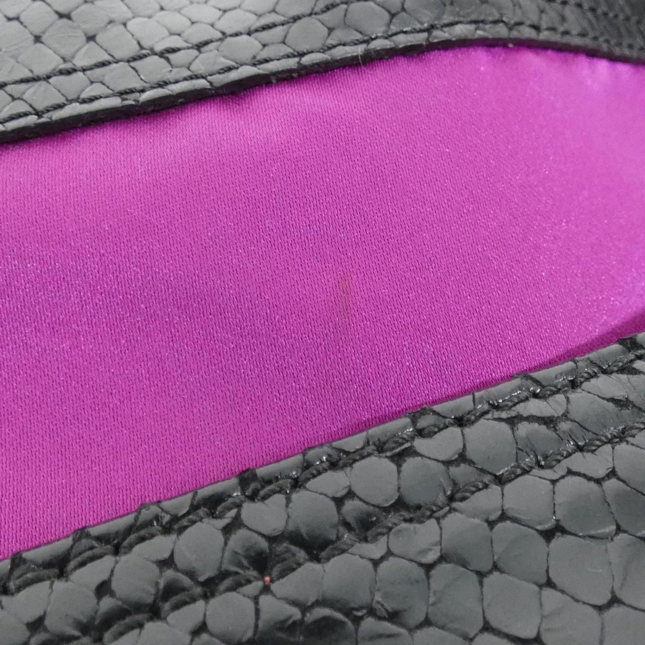 Fendi Blg Shoulder Bag — view 8