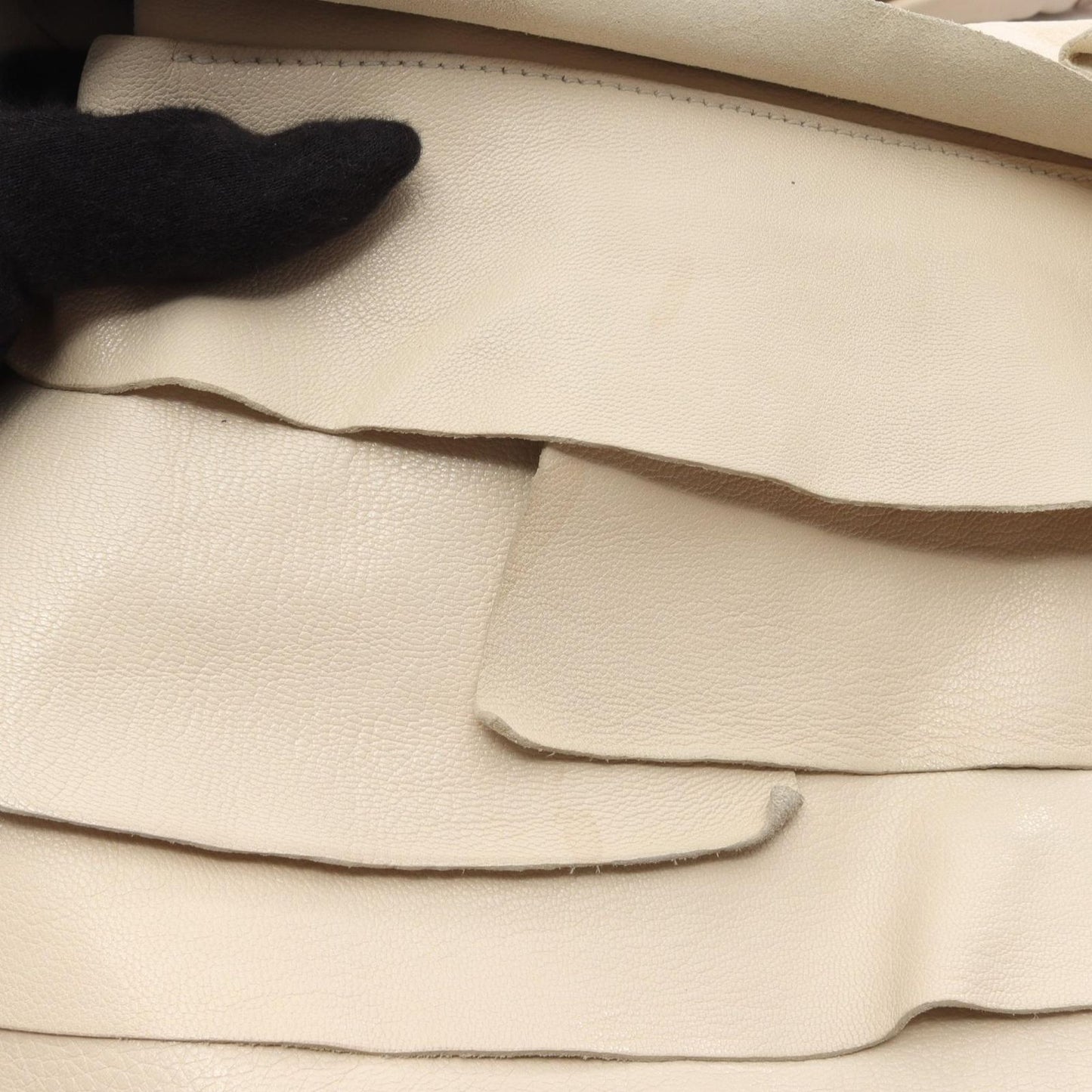 Saint Laurent Shoulder Bag Tropez Ivory Leather Oneshoulder — view 8