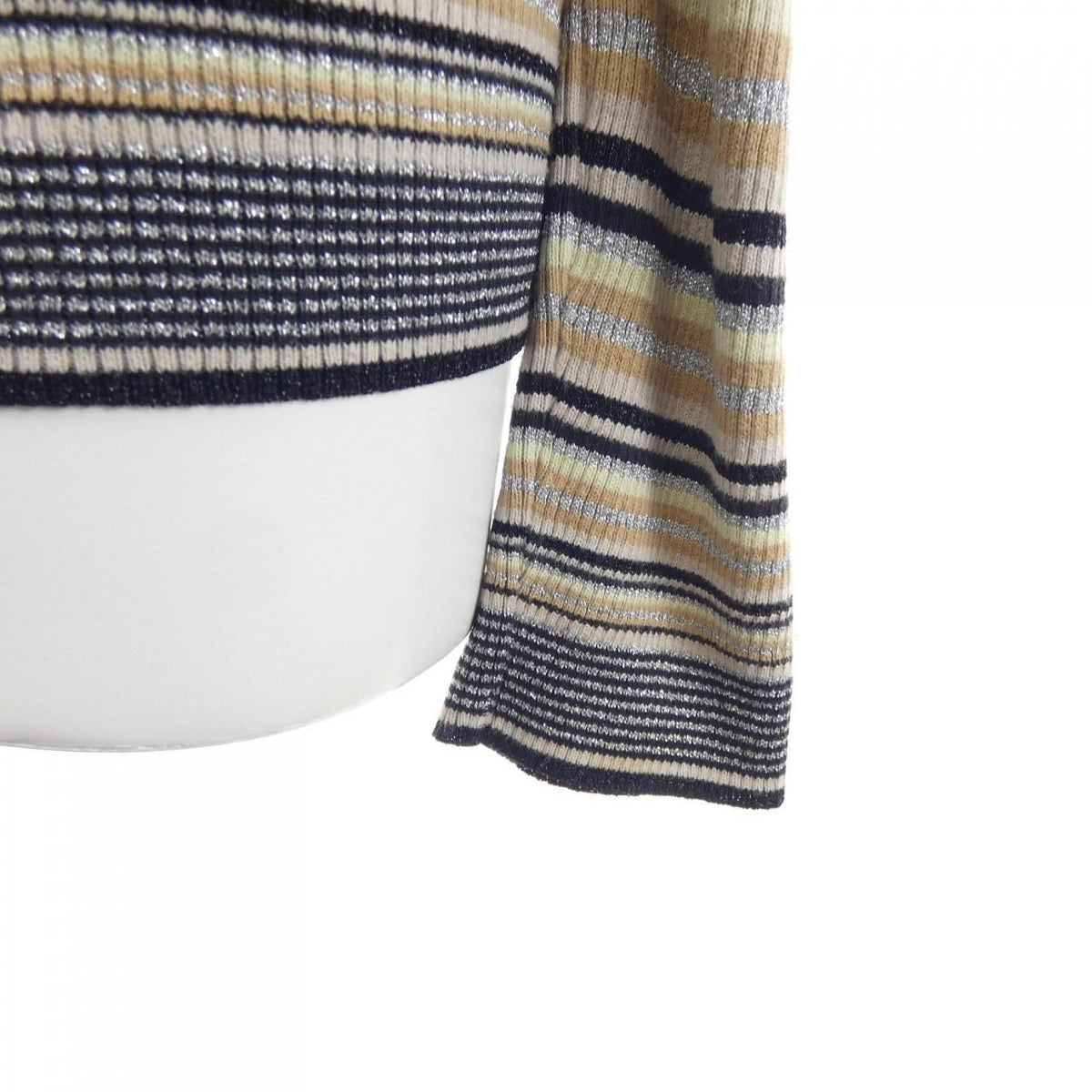 Chanel 01P Vintage Knit Sweater — view 6